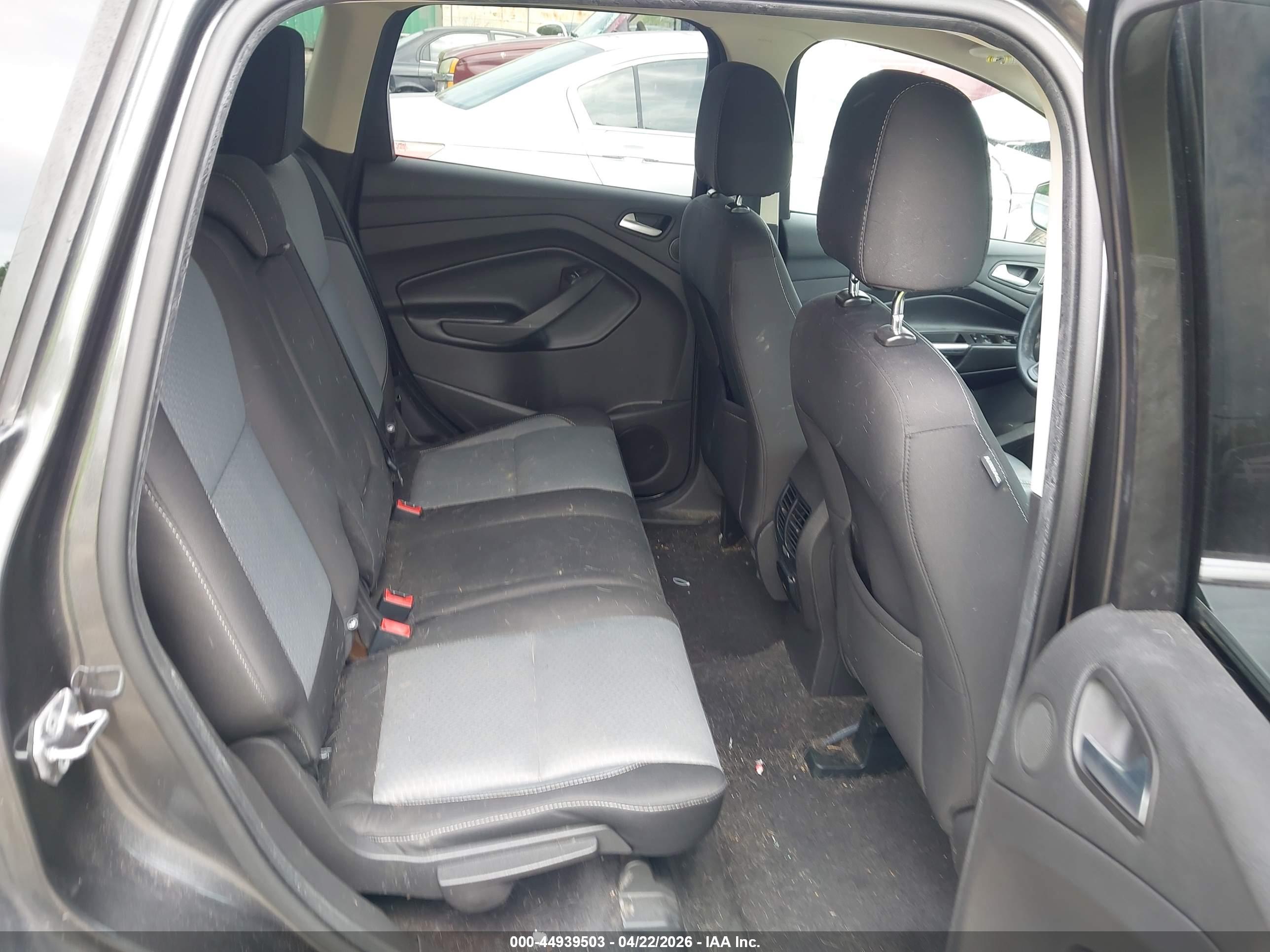 FORD ESCAPE image 8