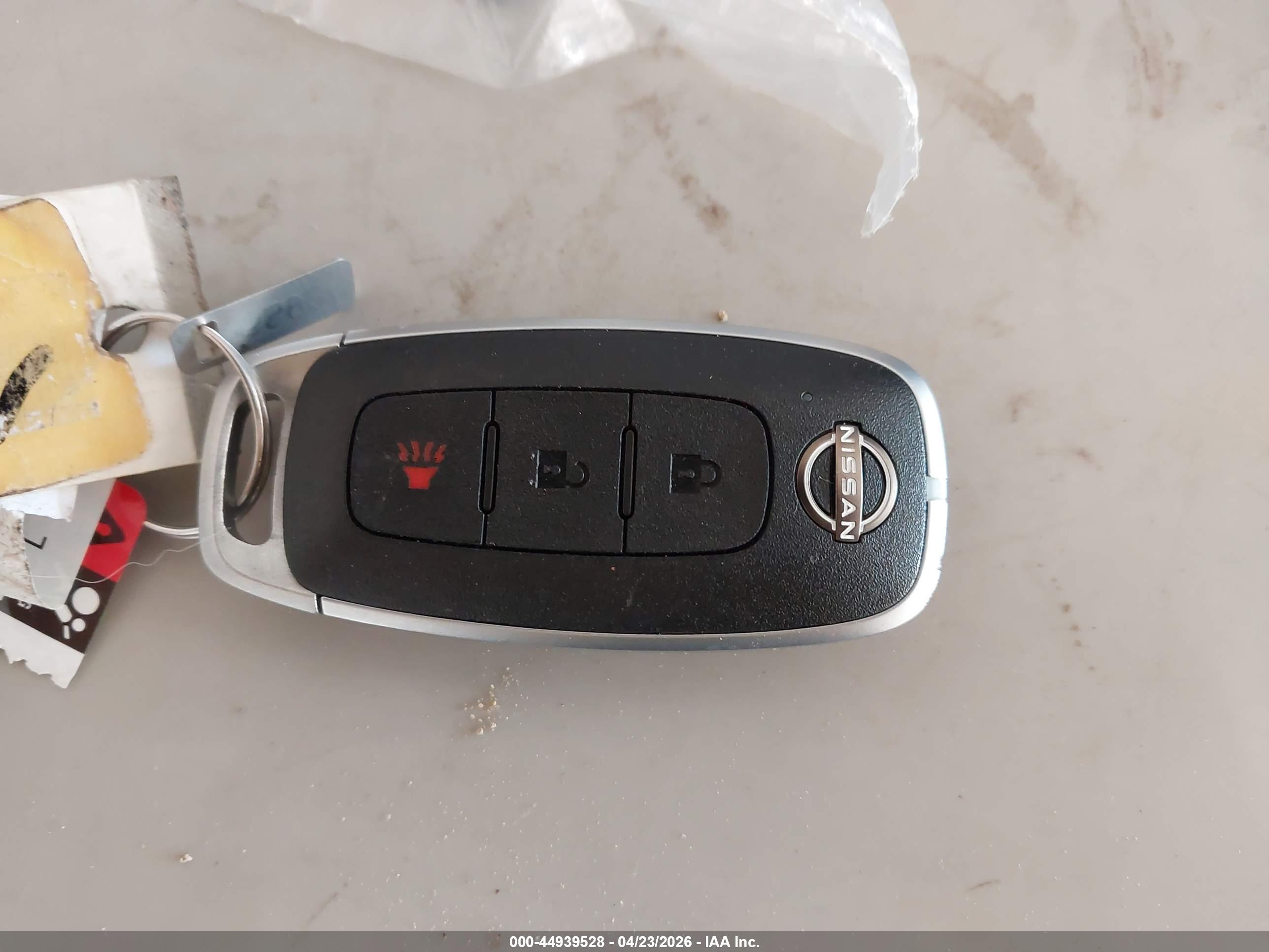 NISSAN KICKS image 11