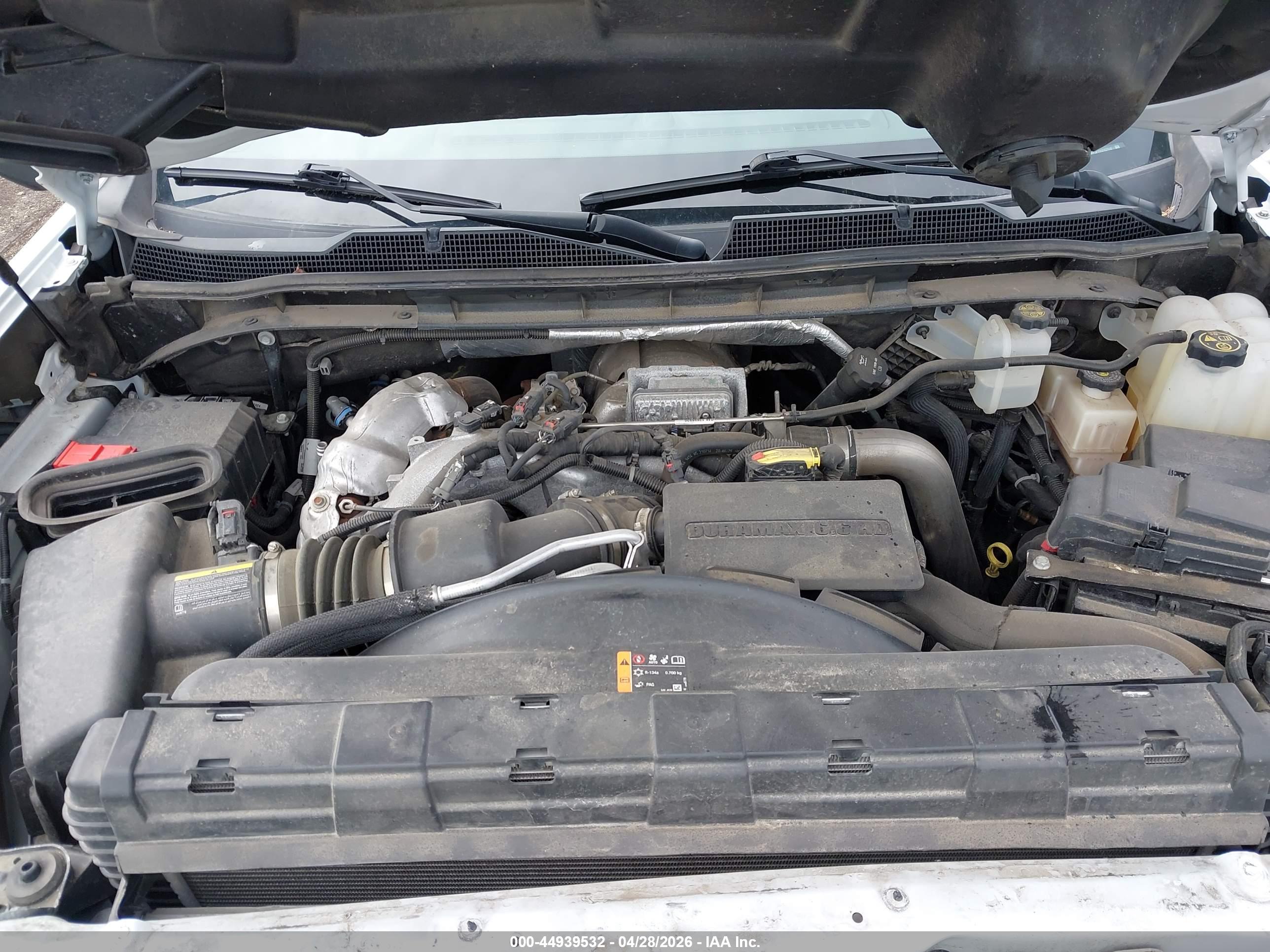 CHEVROLET SILVERADO image 10