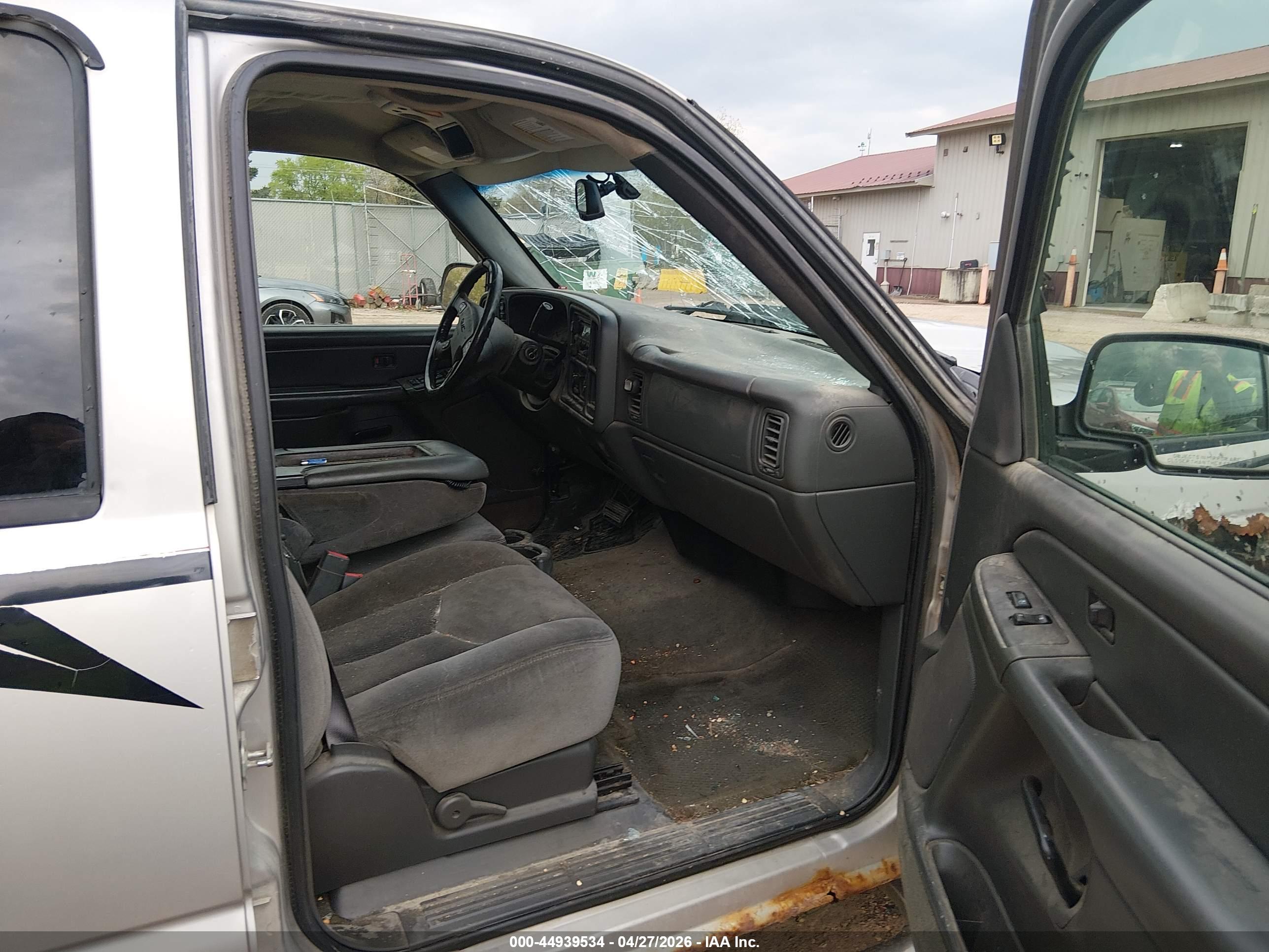 GMC SIERRA image 5