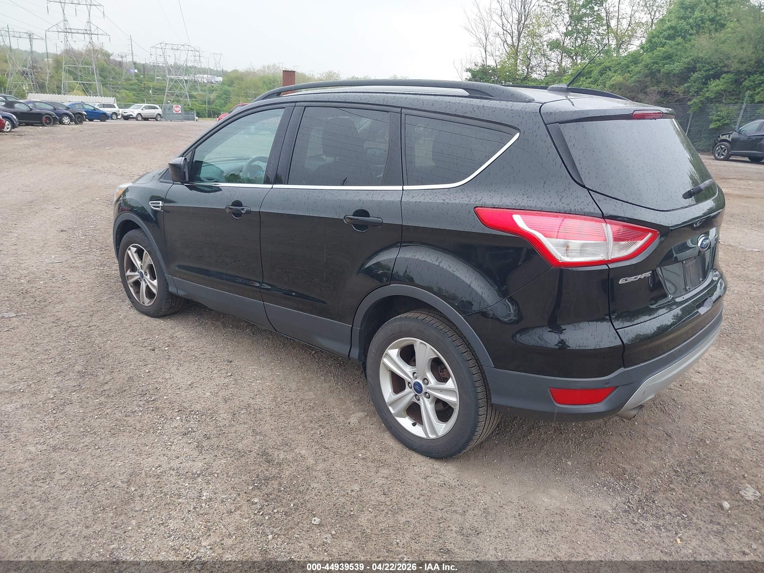 FORD ESCAPE image 3