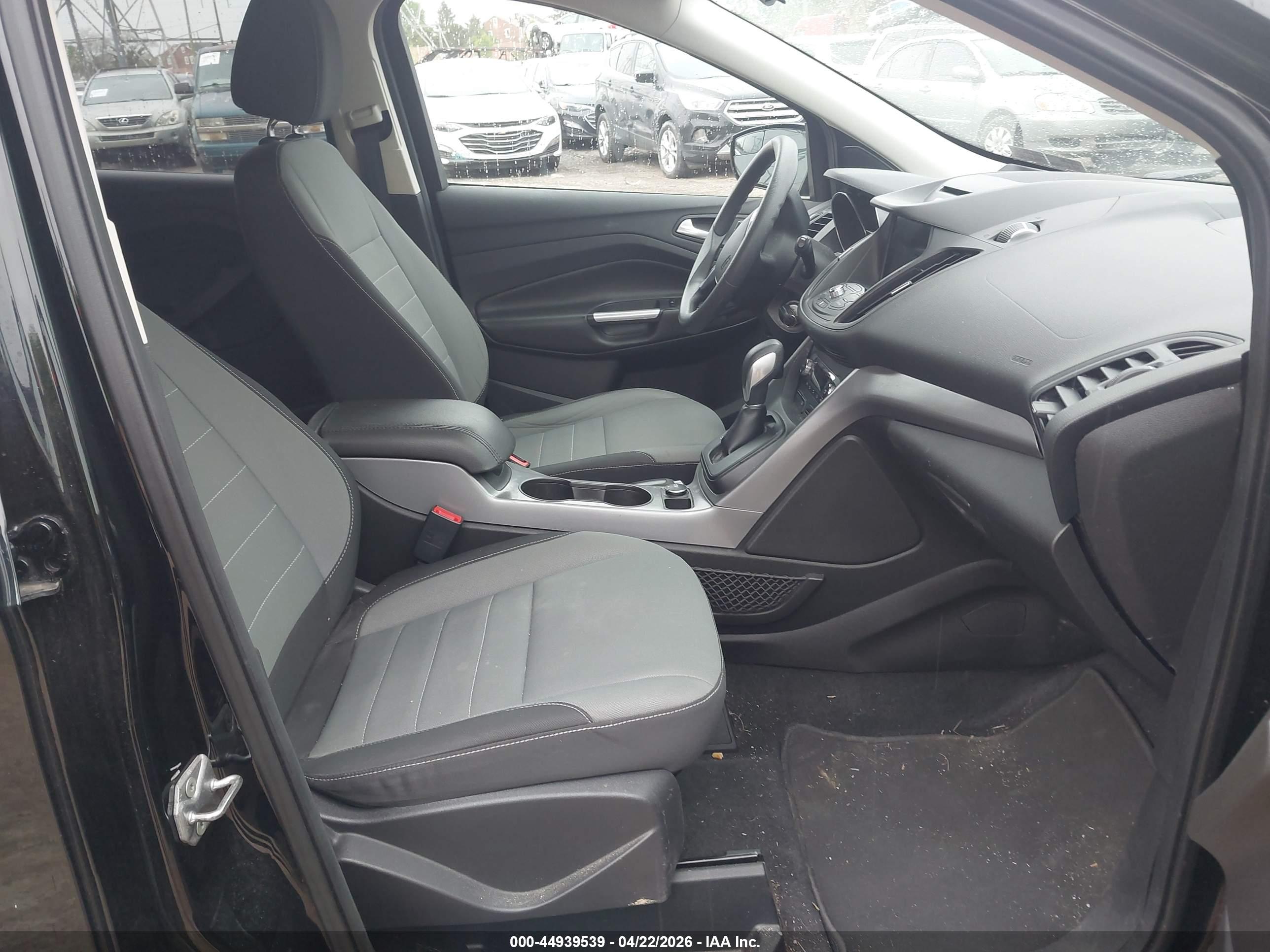 FORD ESCAPE image 5