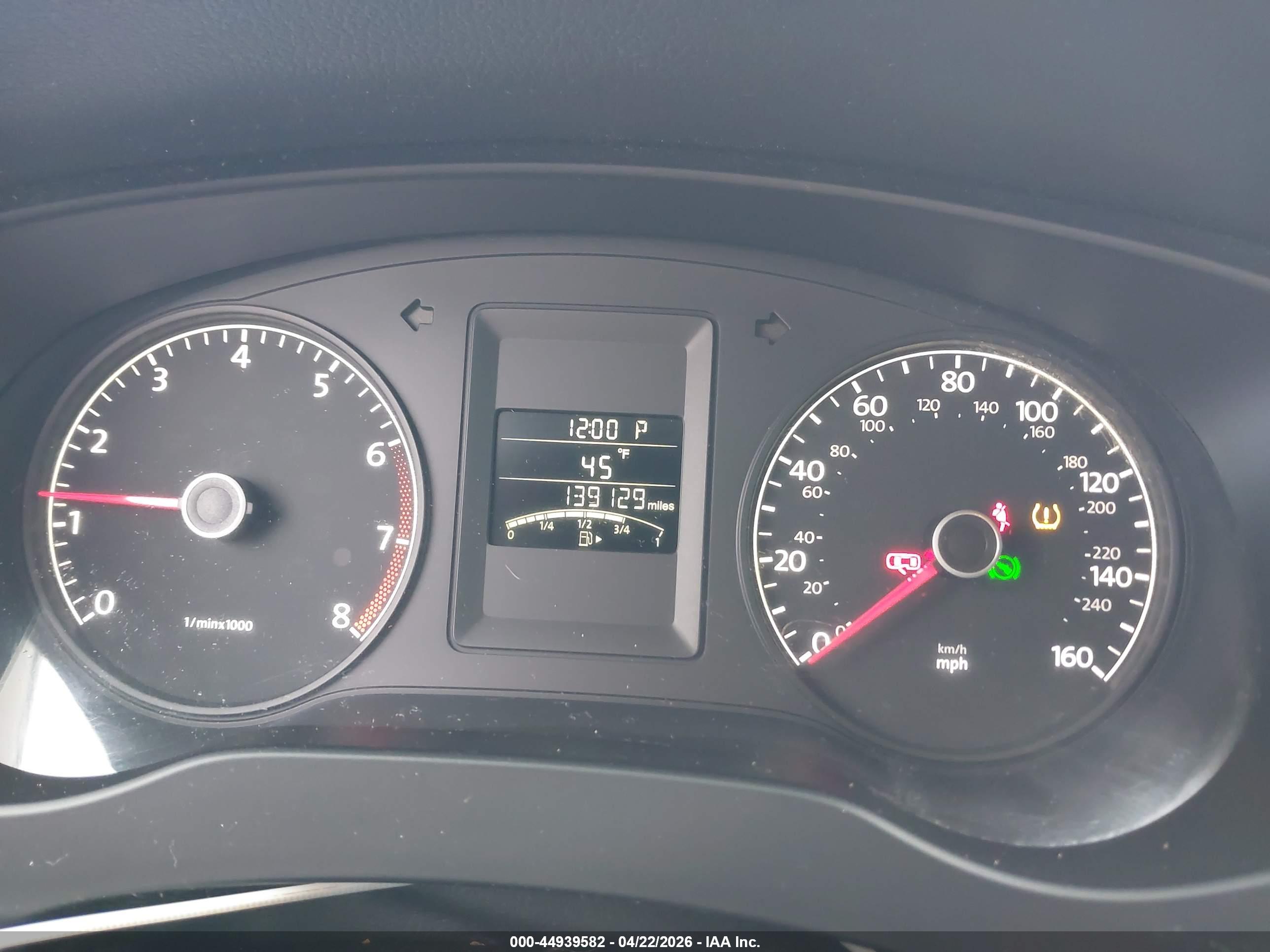 VOLKSWAGEN JETTA image 7