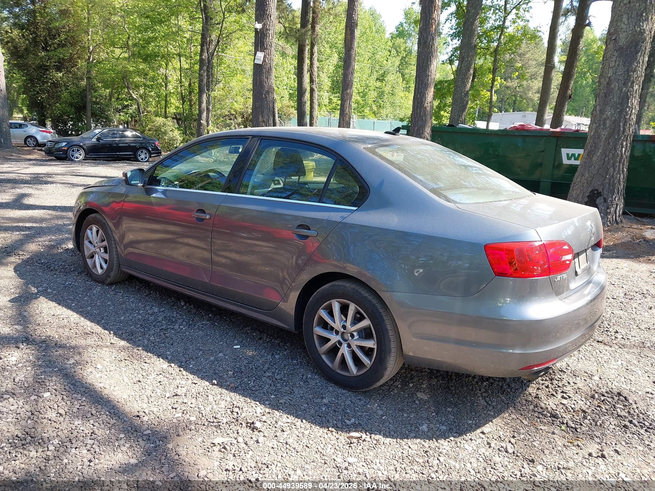 VOLKSWAGEN JETTA image 3