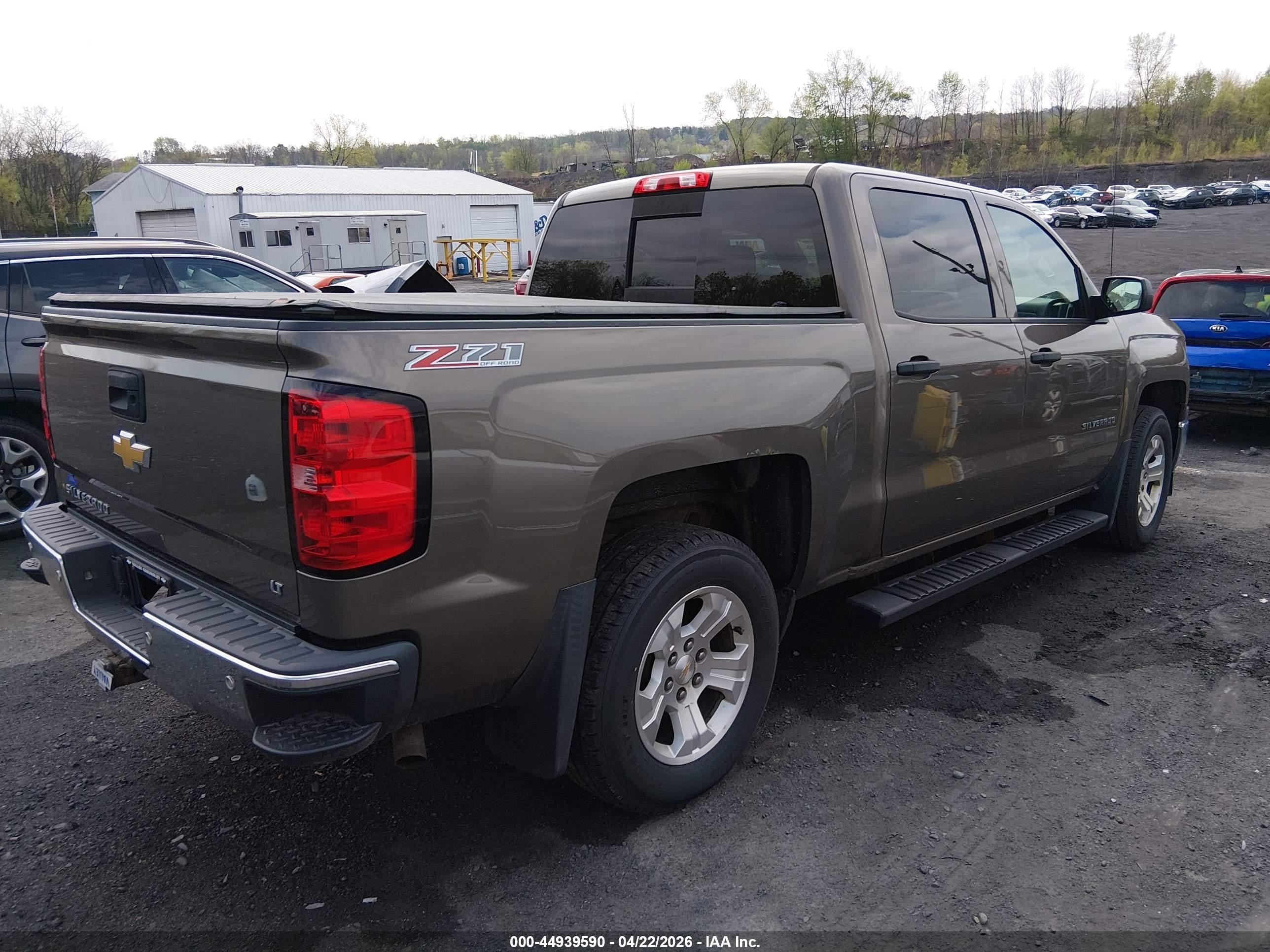 CHEVROLET SILVERADO image 4