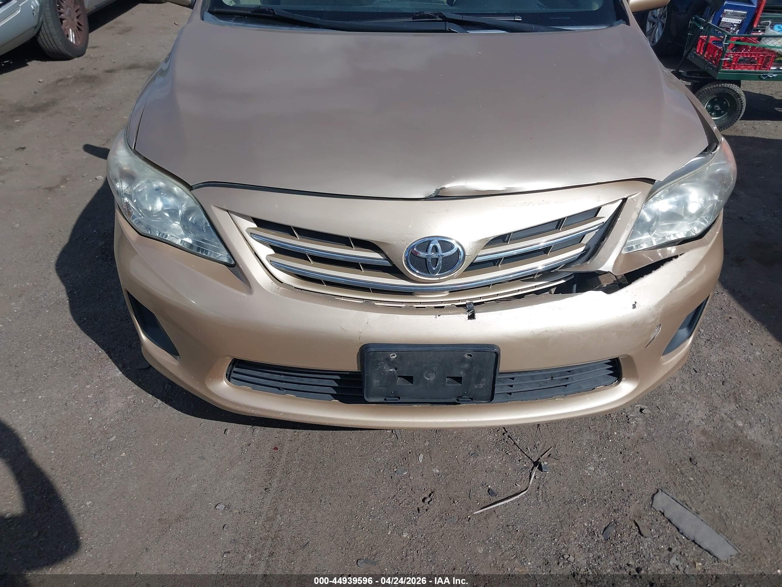TOYOTA COROLLA image 6
