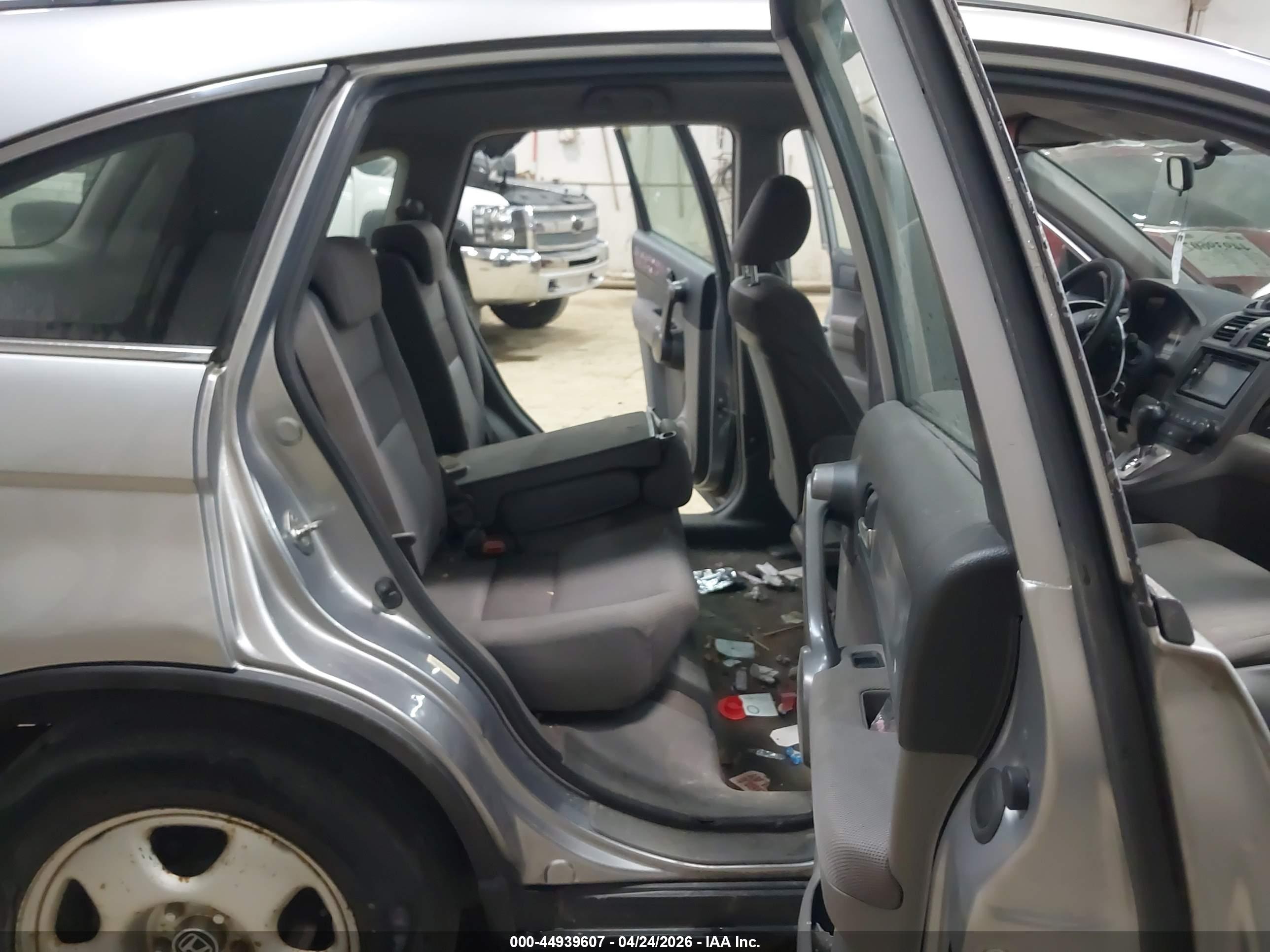 HONDA CR-V image 8