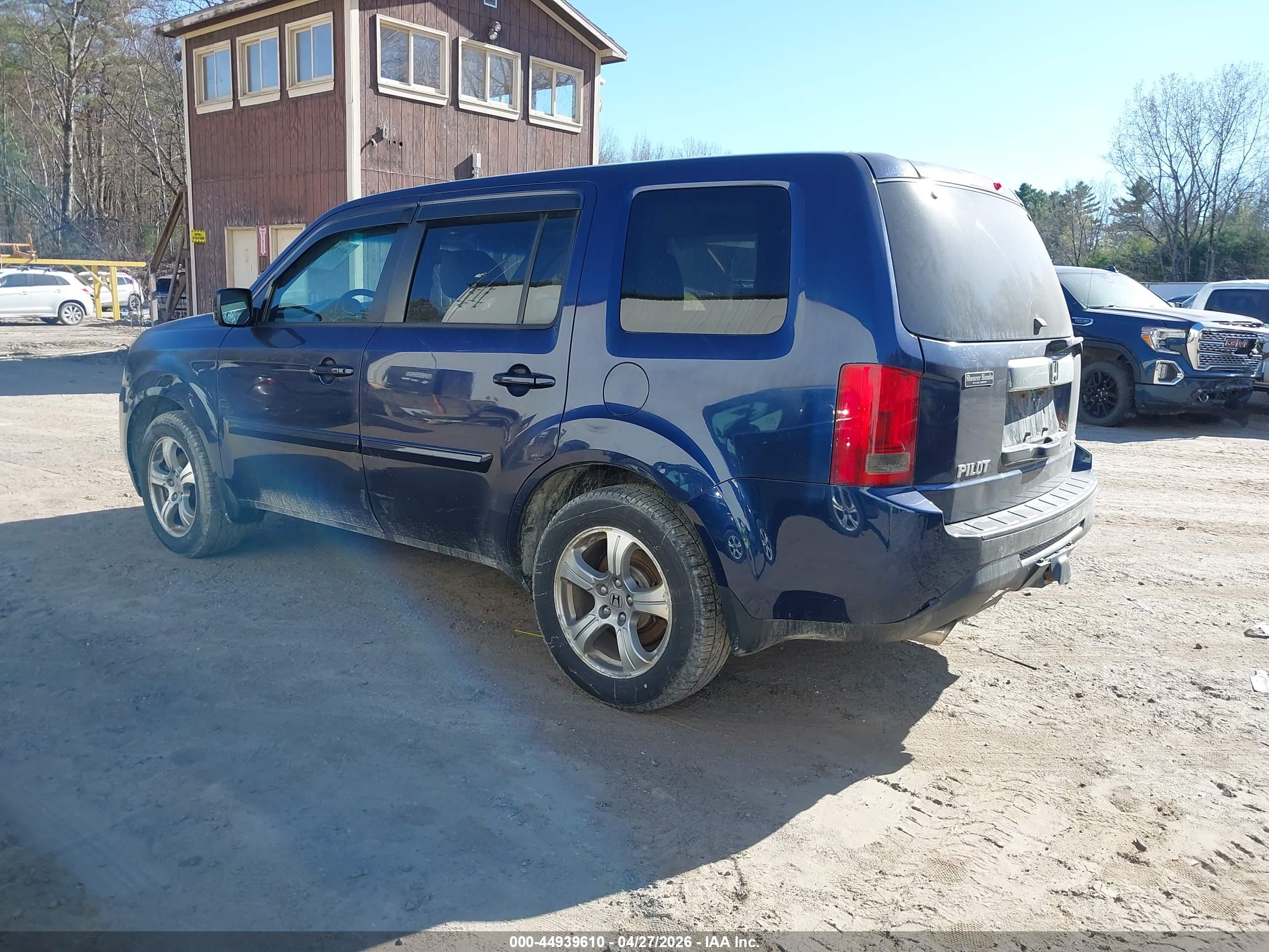 HONDA PILOT image 3