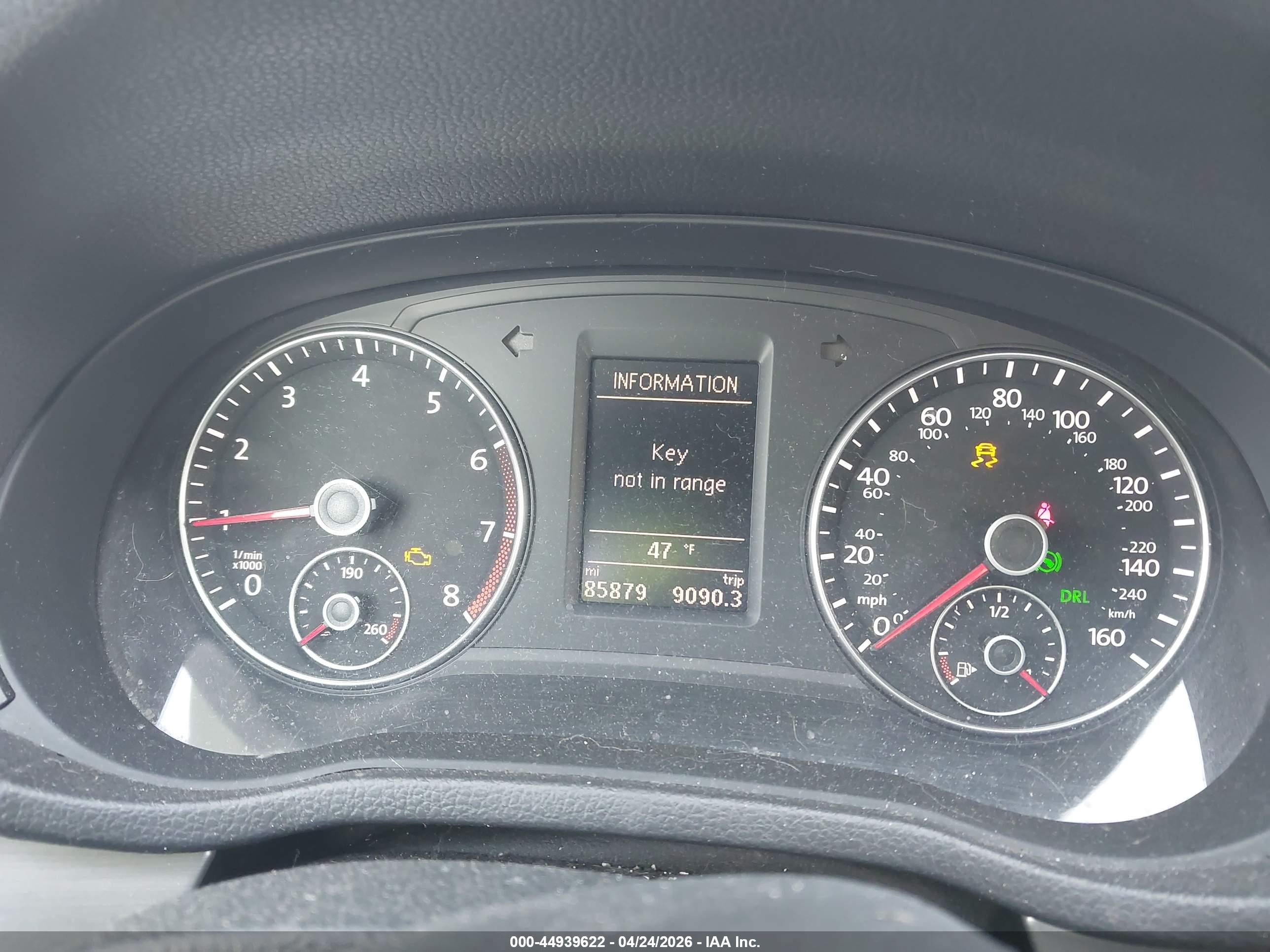 VOLKSWAGEN PASSAT image 7