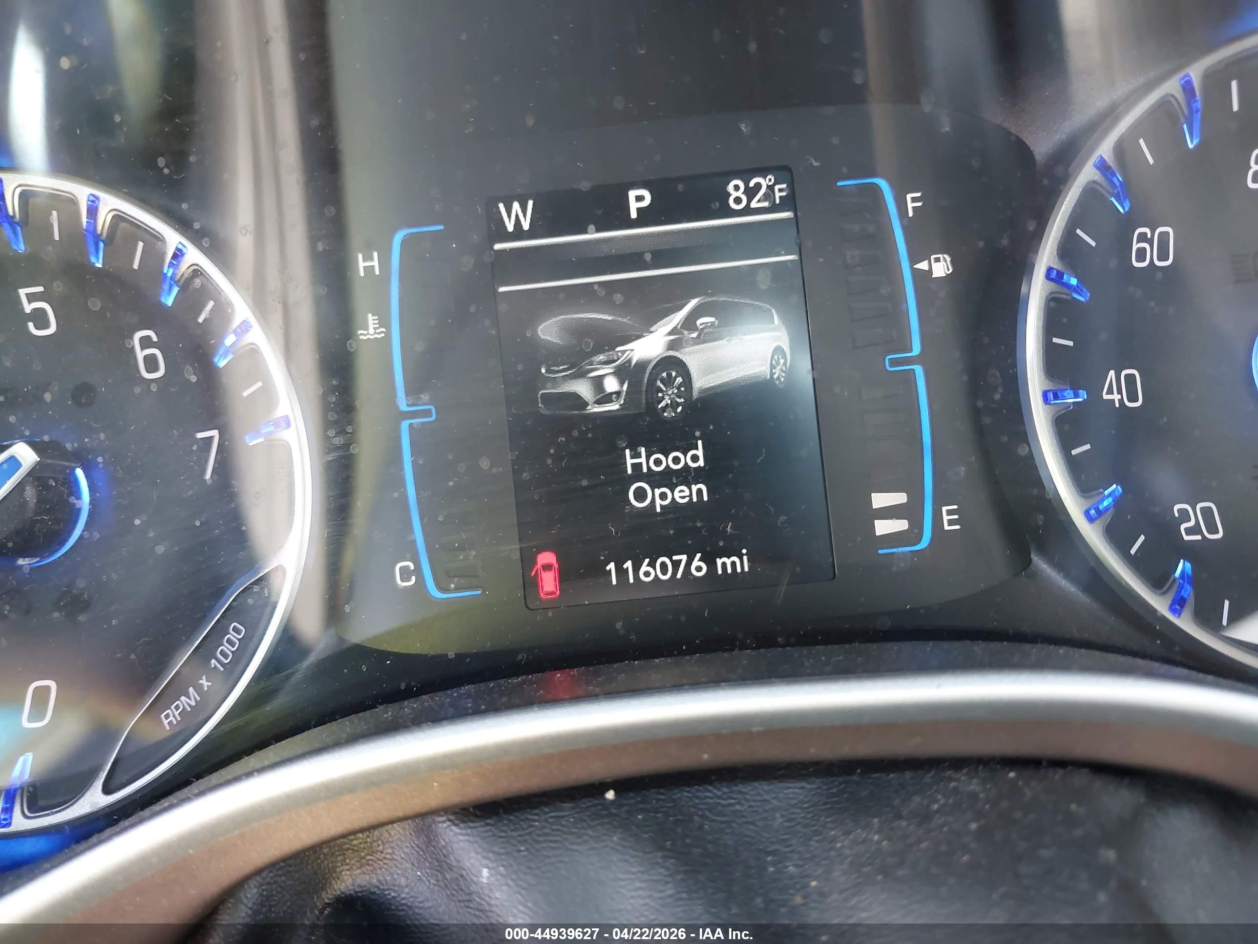 CHRYSLER PACIFICA image 7