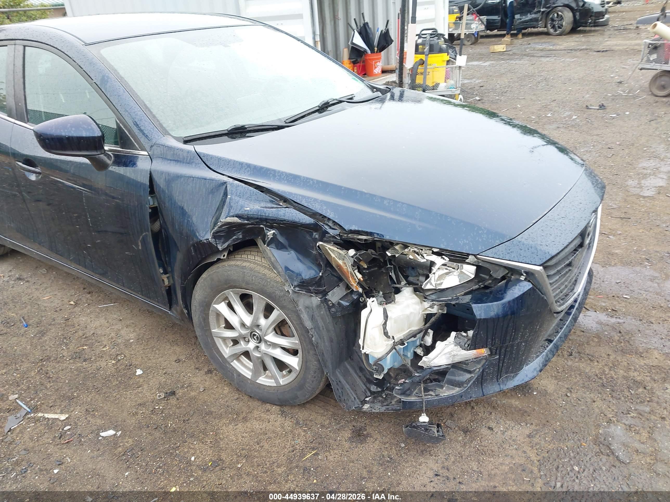 MAZDA MAZDA3 image 6