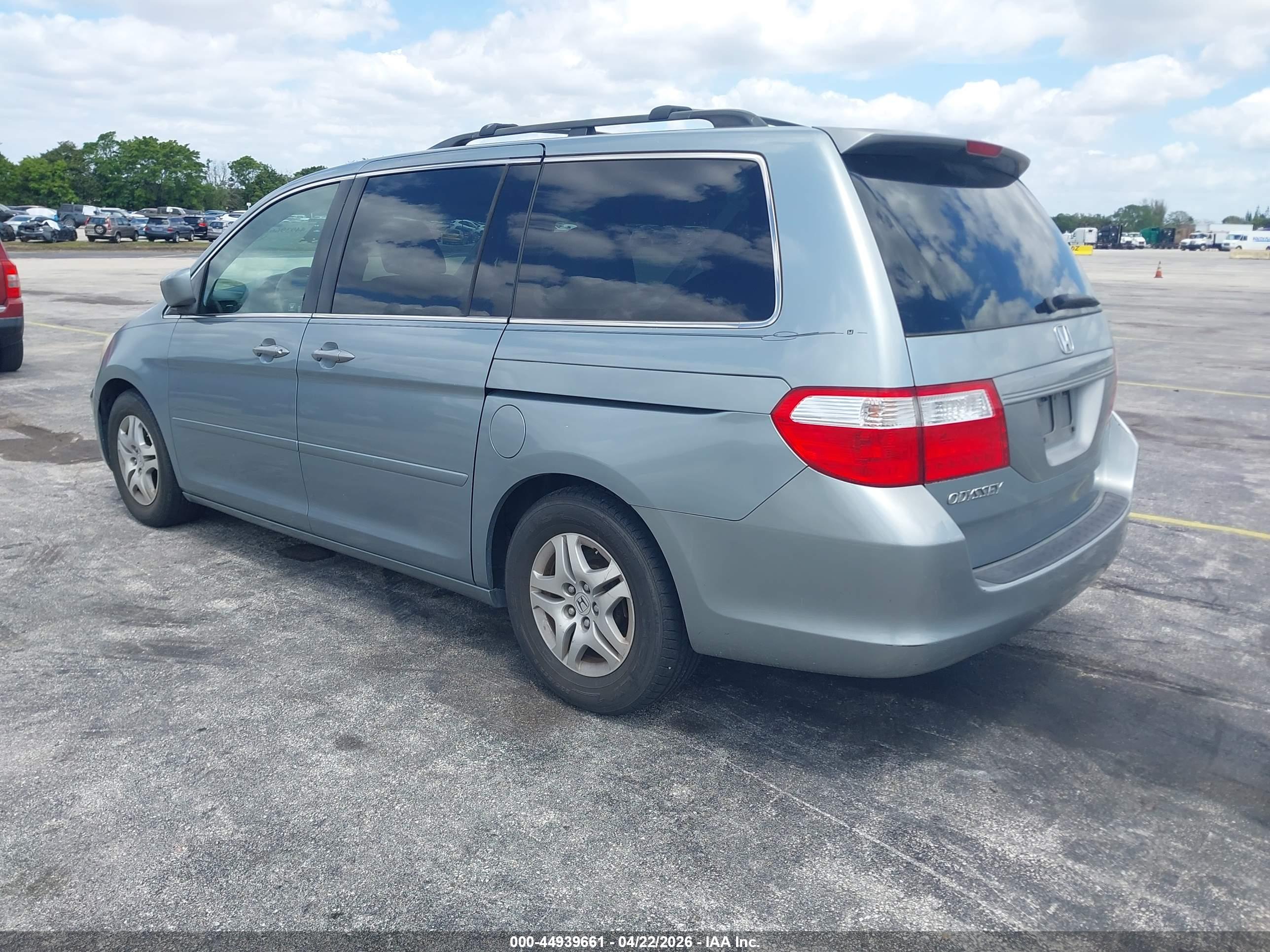 HONDA ODYSSEY image 3