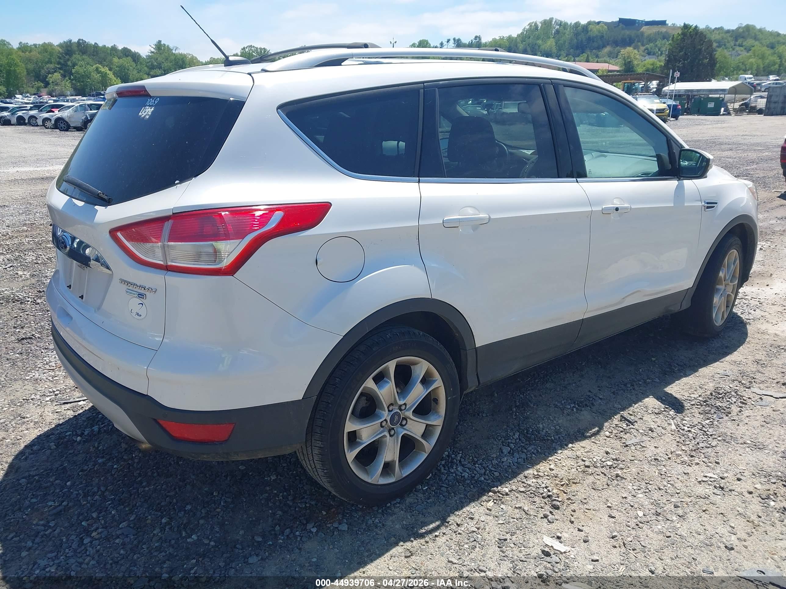 FORD ESCAPE image 4