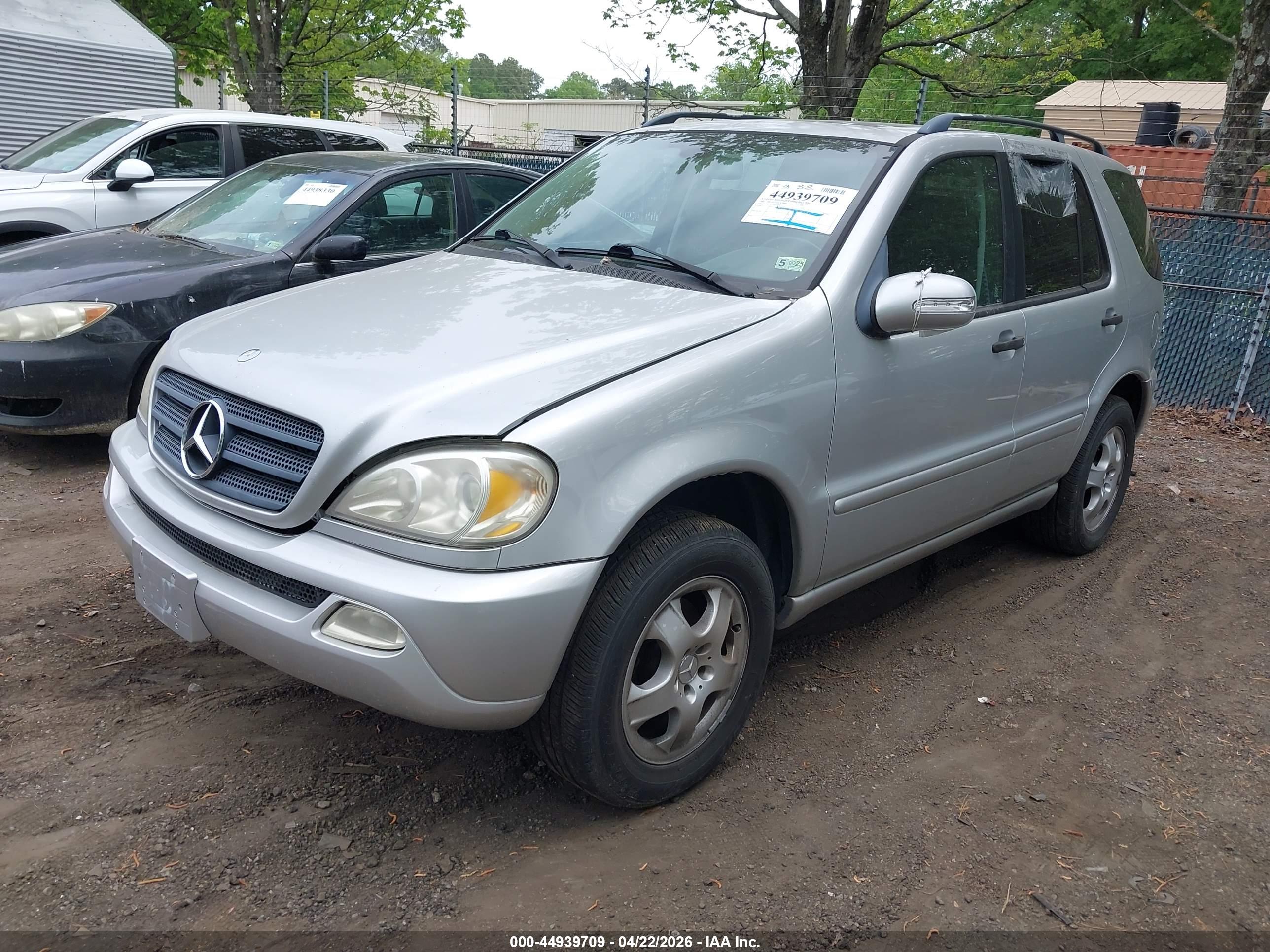 MERCEDES-BENZ ML image 2