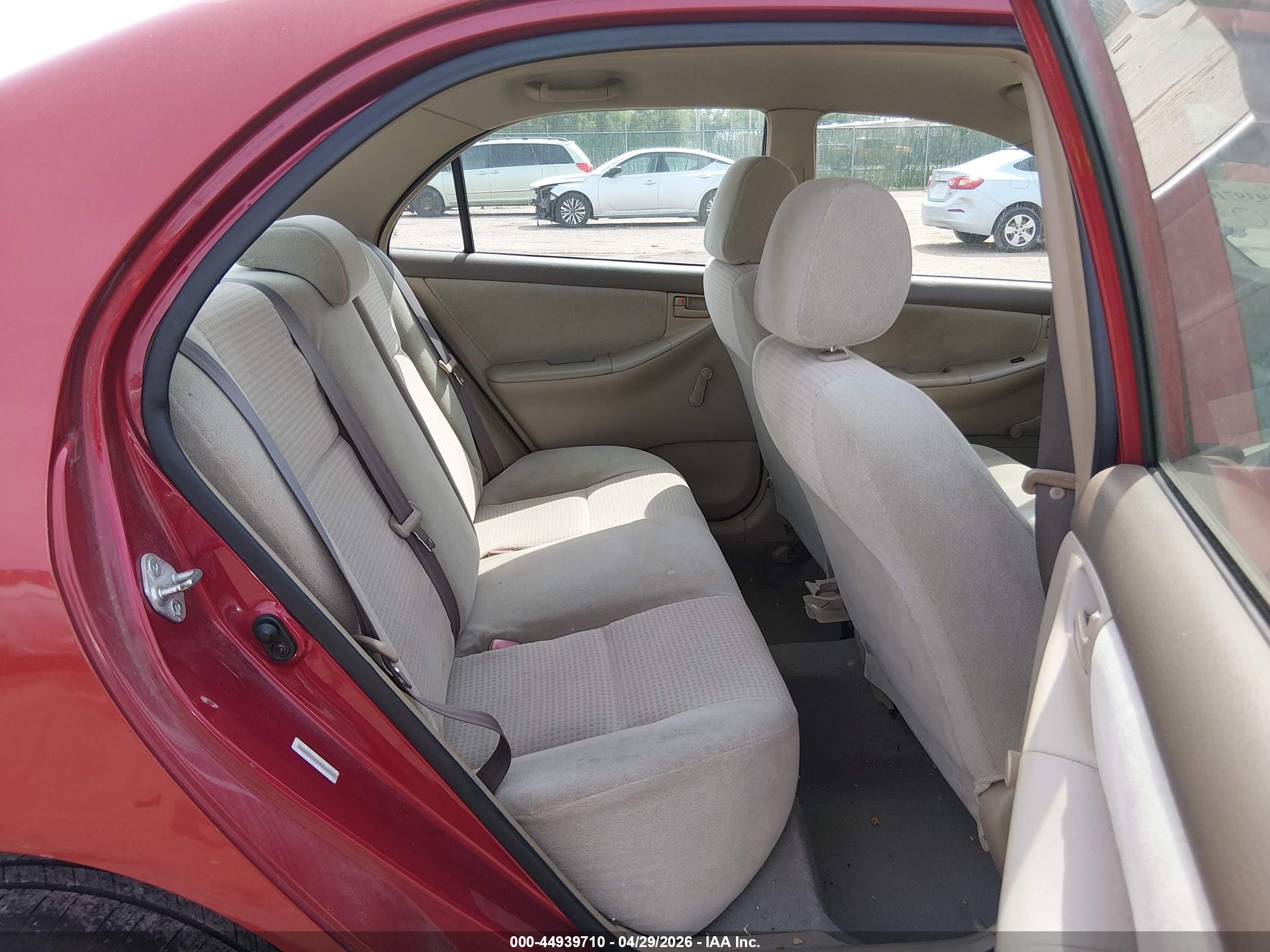 TOYOTA COROLLA image 8