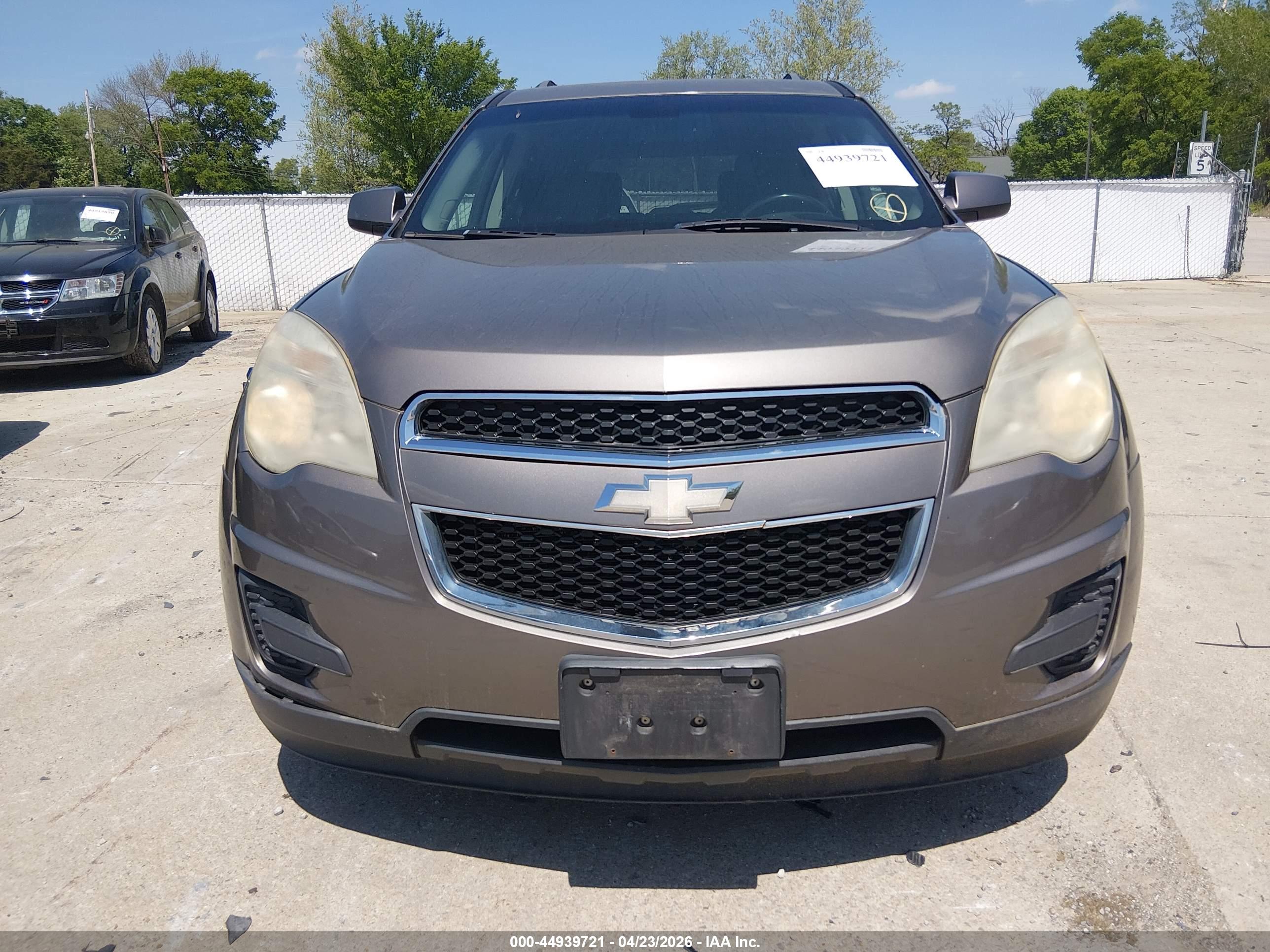 CHEVROLET EQUINOX image 6