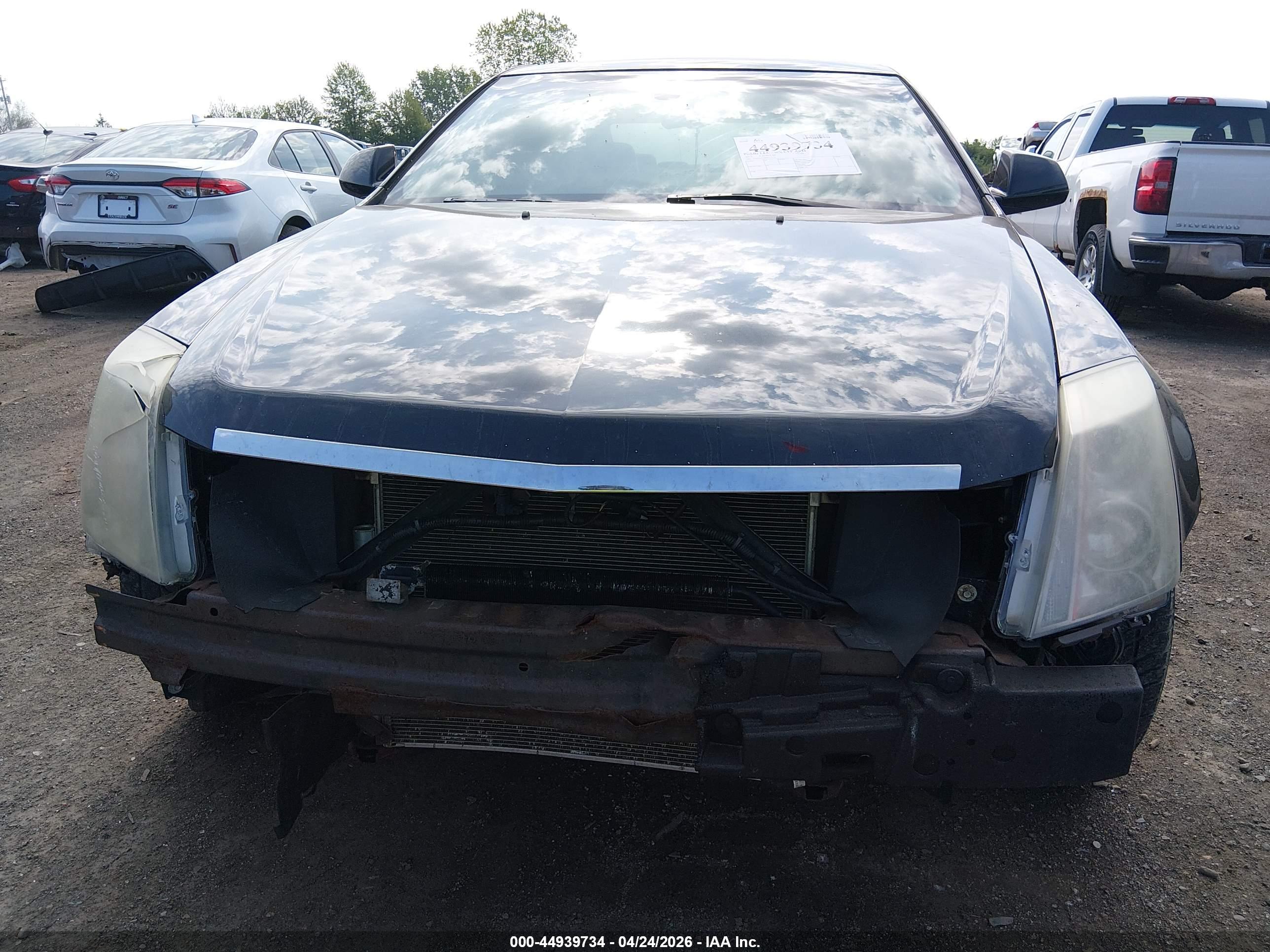 CADILLAC CTS image 6
