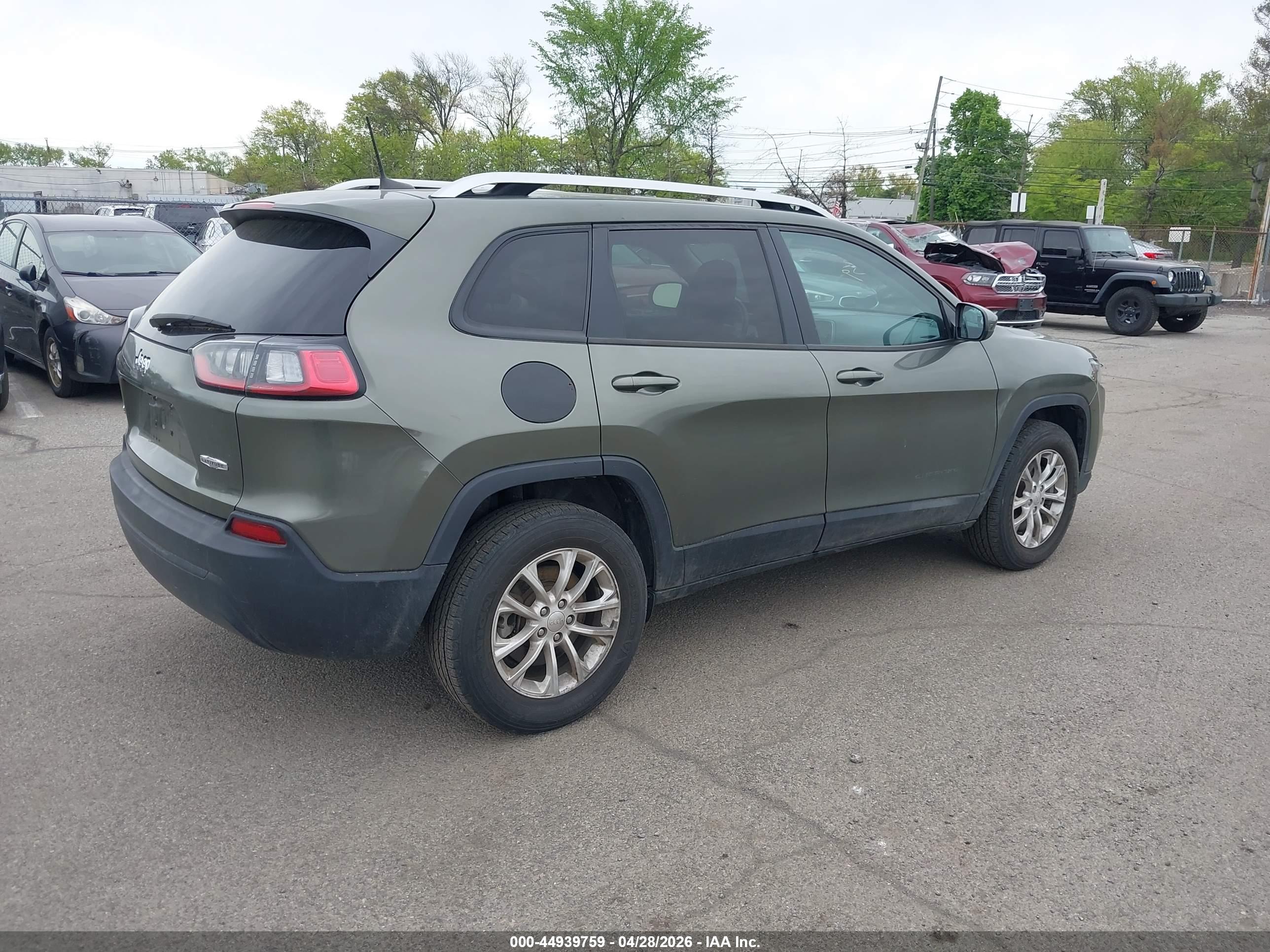 JEEP CHEROKEE image 4