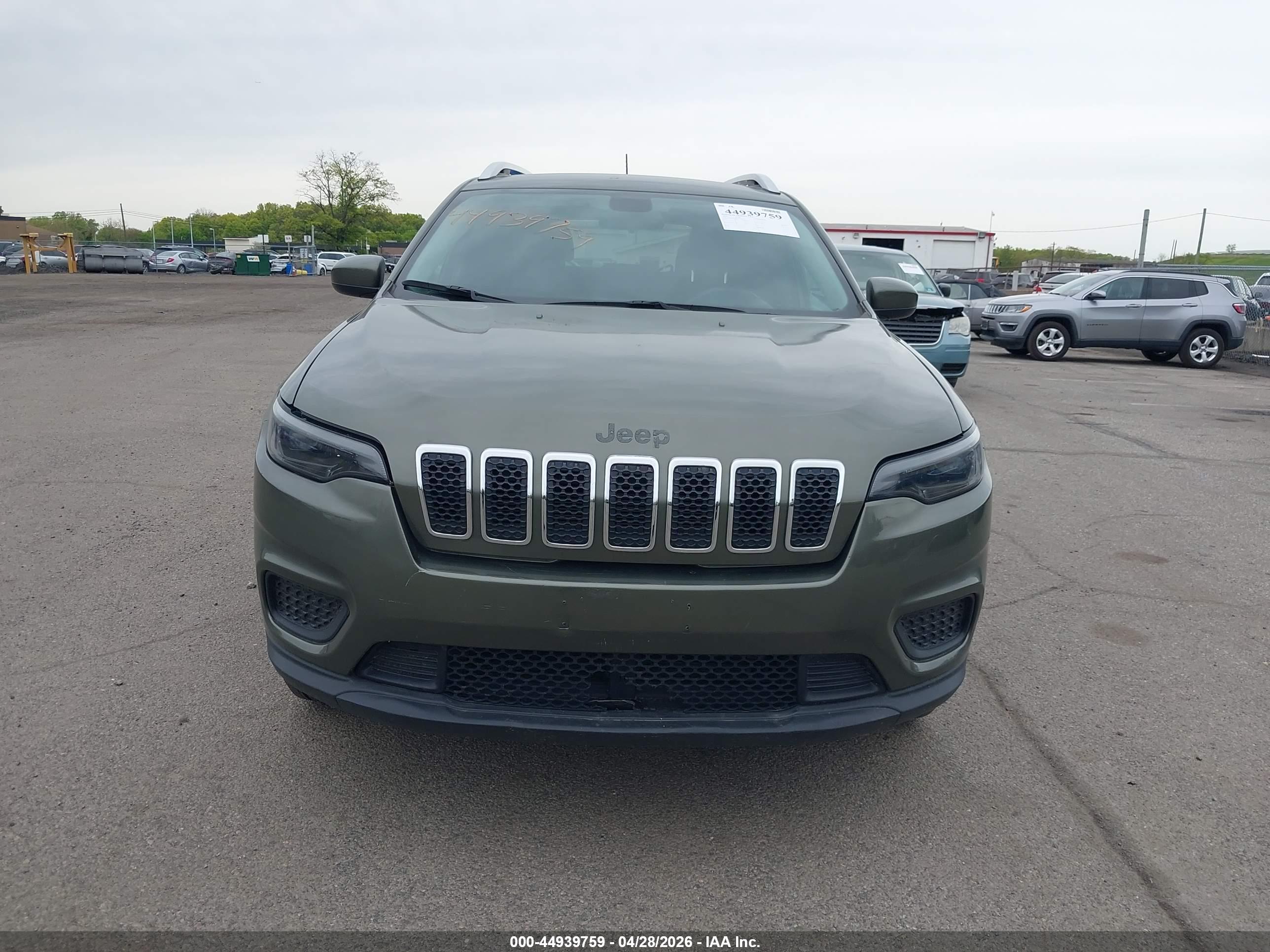 JEEP CHEROKEE image 6