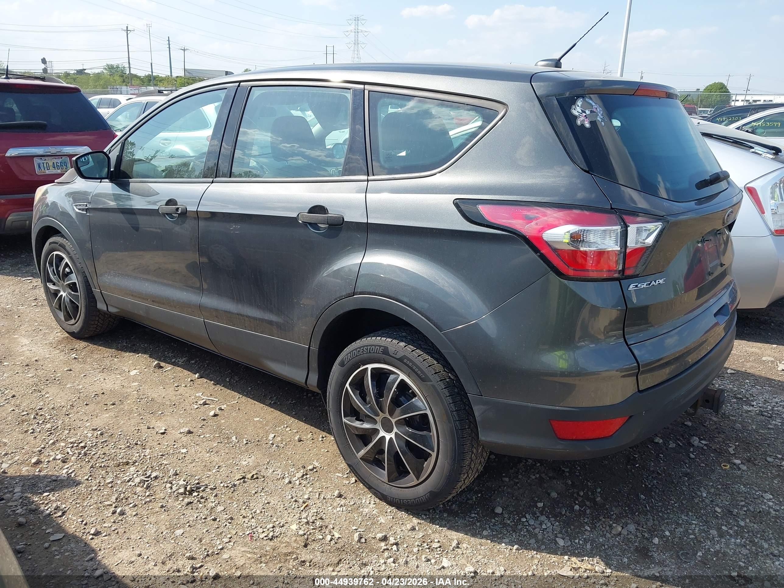FORD ESCAPE image 3
