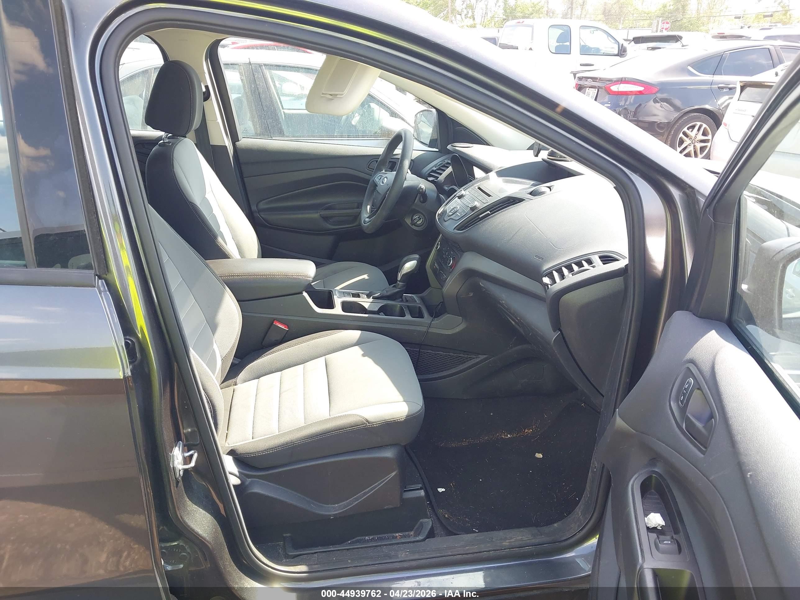 FORD ESCAPE image 5