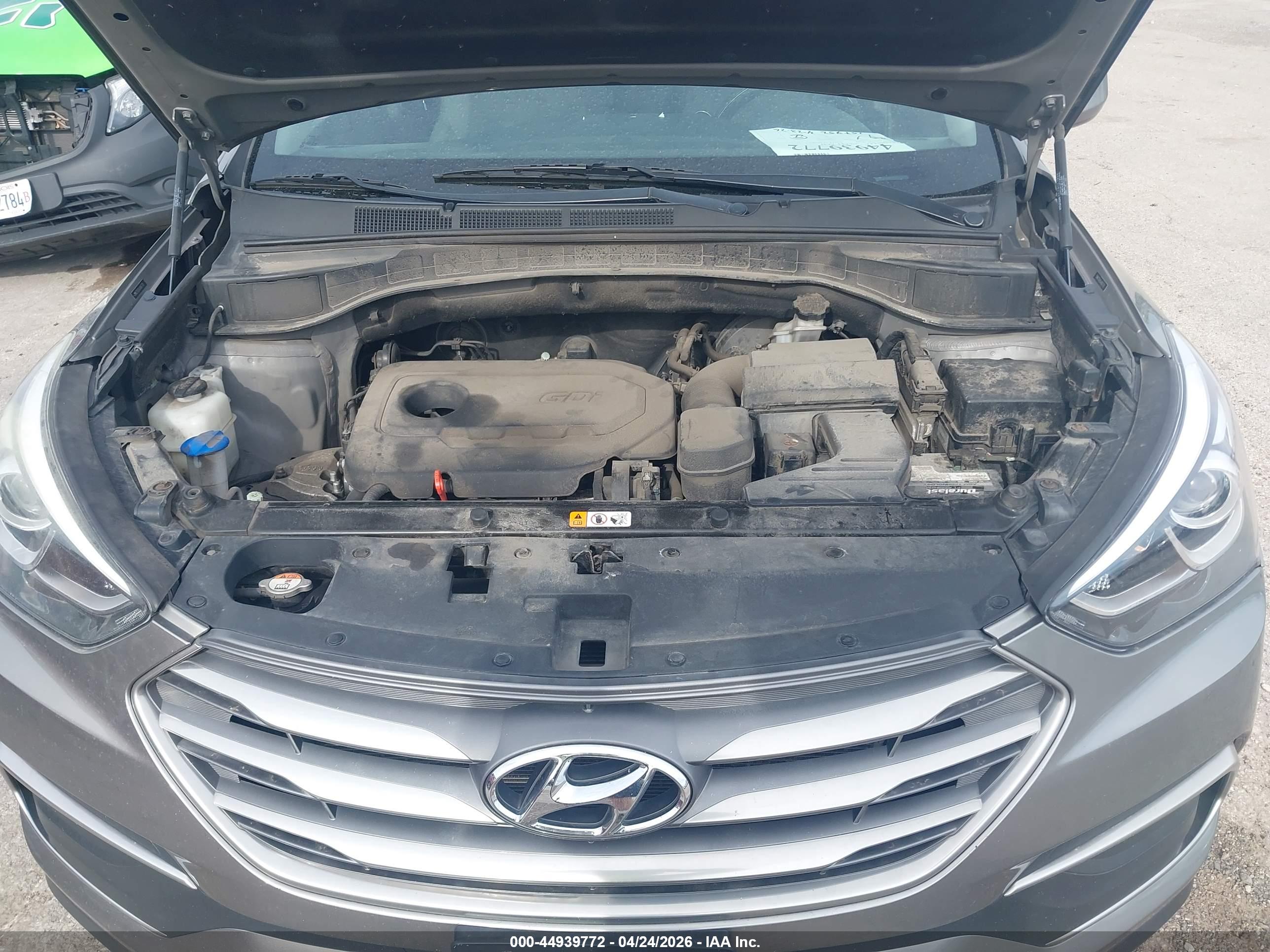 HYUNDAI SANTA image 10