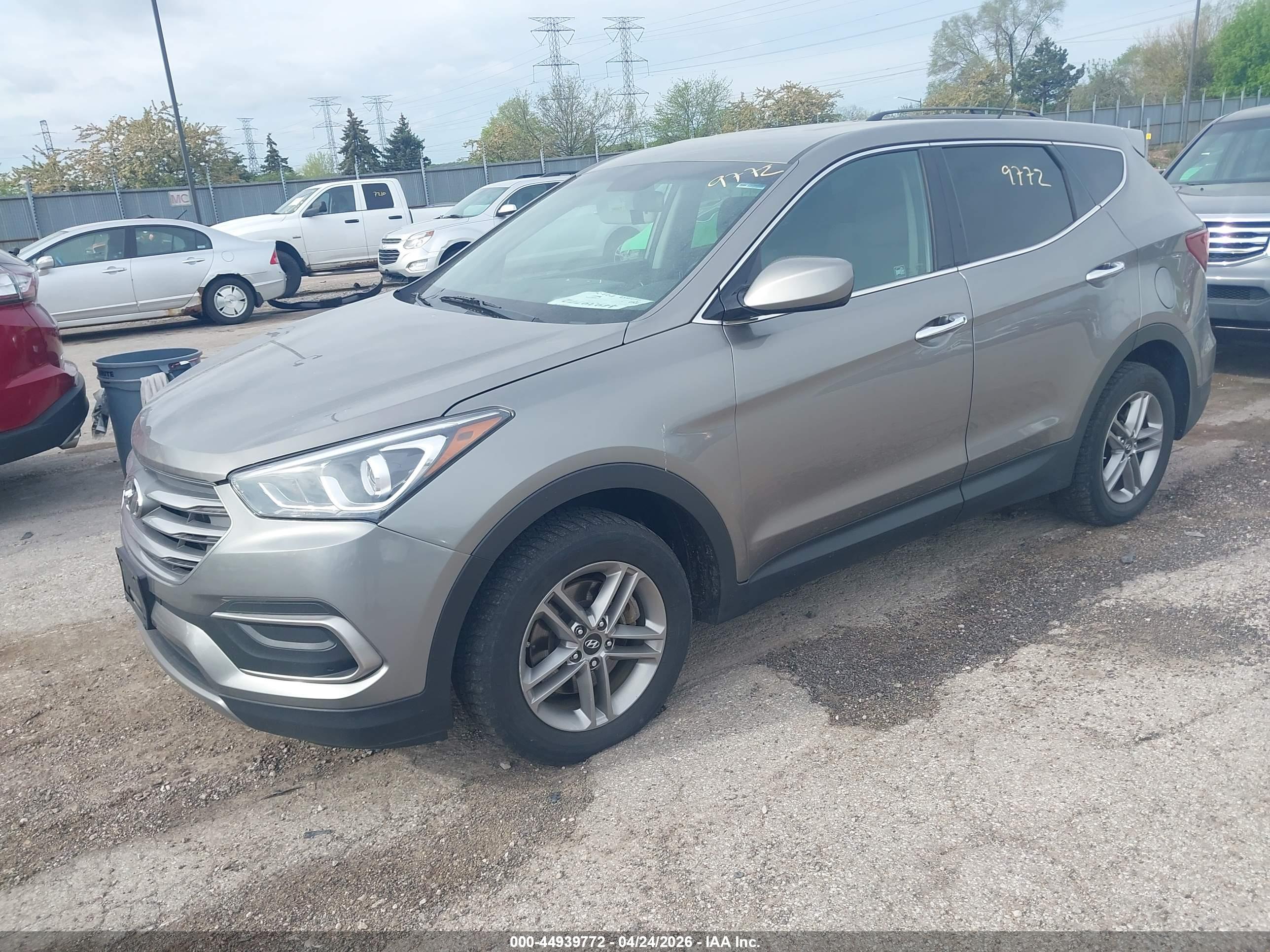 HYUNDAI SANTA image 2