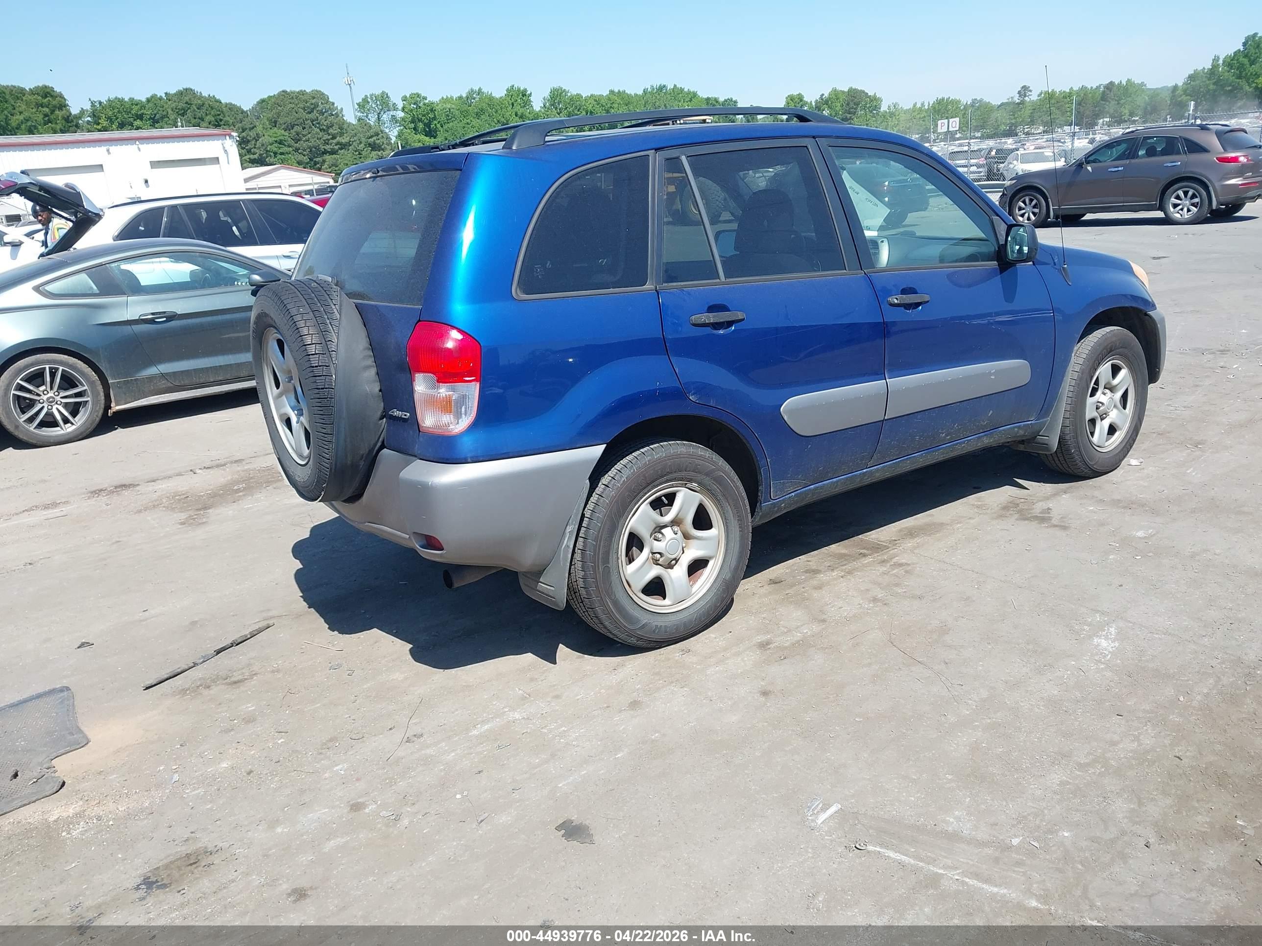 TOYOTA RAV4 image 4
