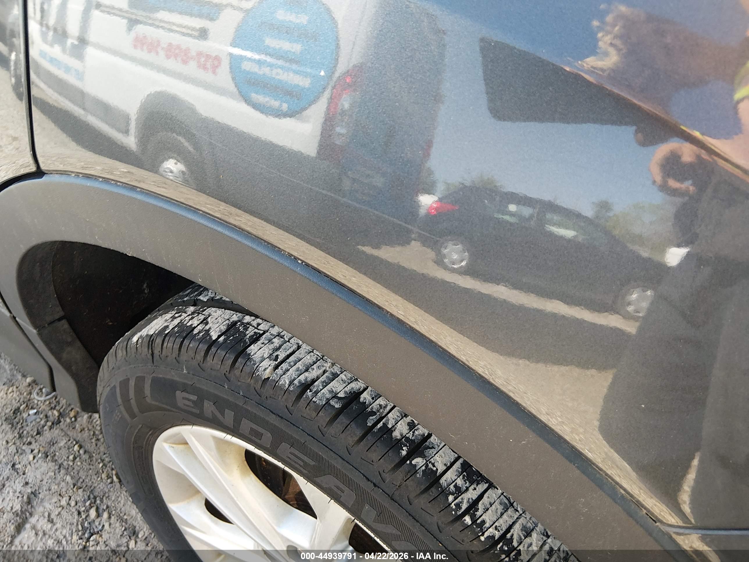 FORD ESCAPE image 6