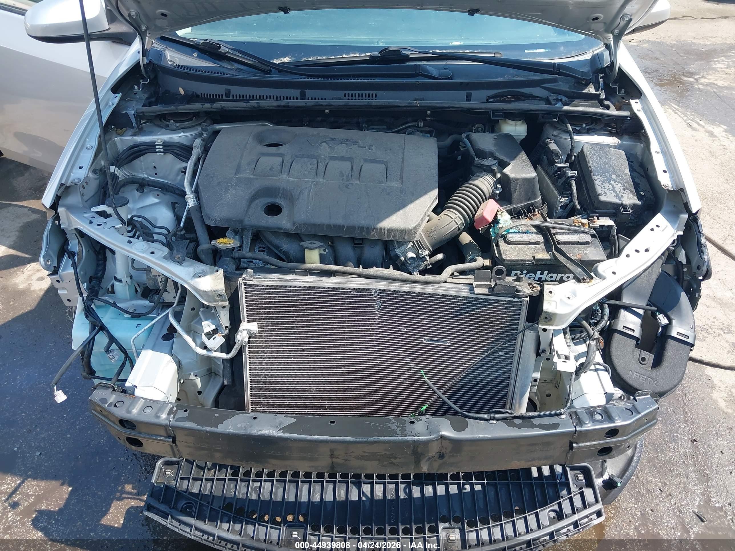 TOYOTA COROLLA image 10