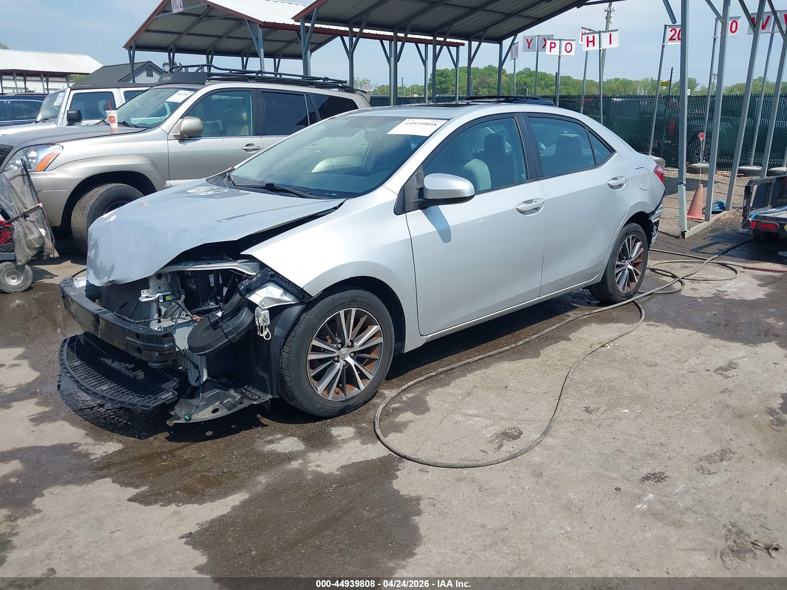 TOYOTA COROLLA image 2