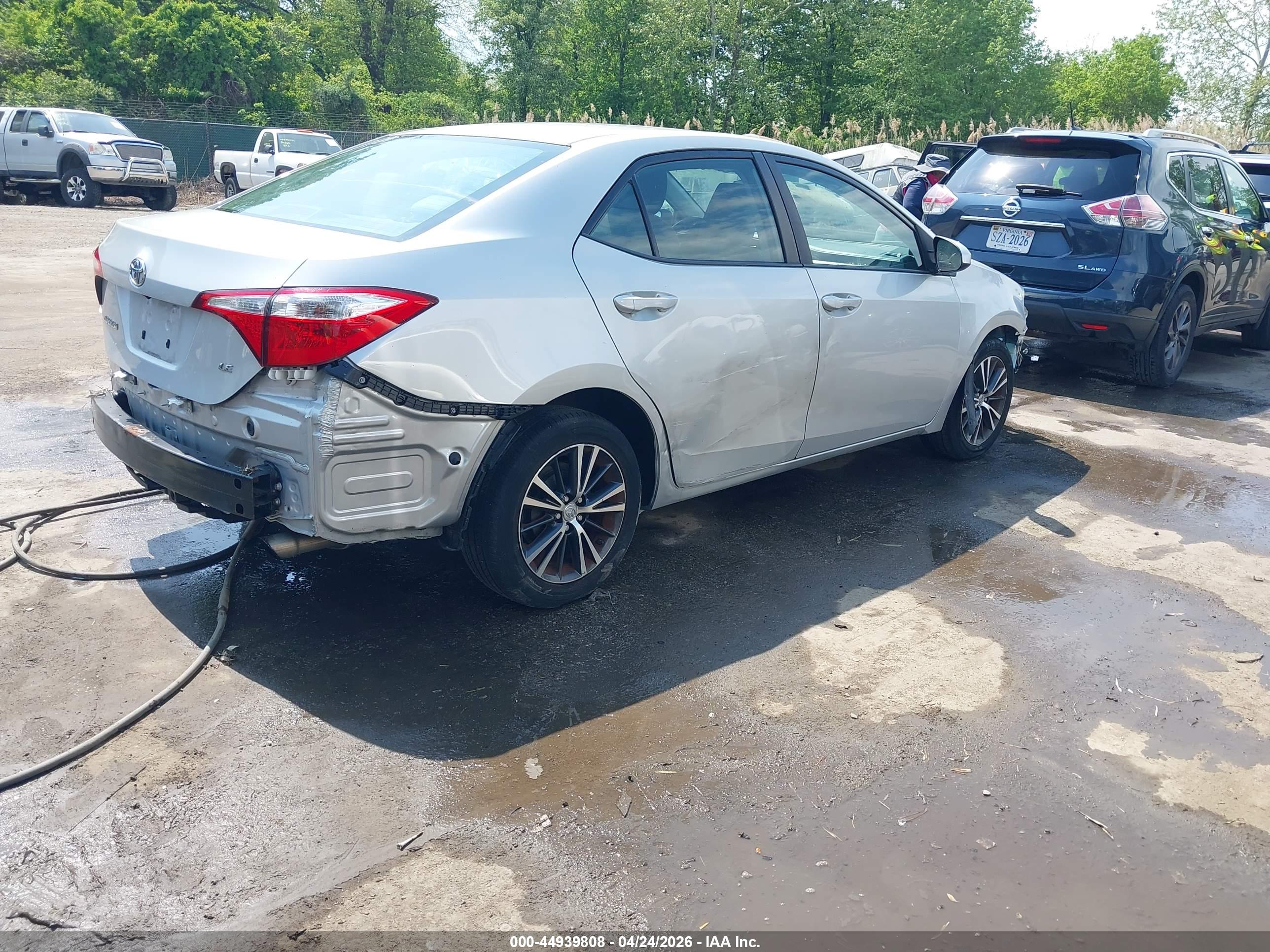 TOYOTA COROLLA image 4