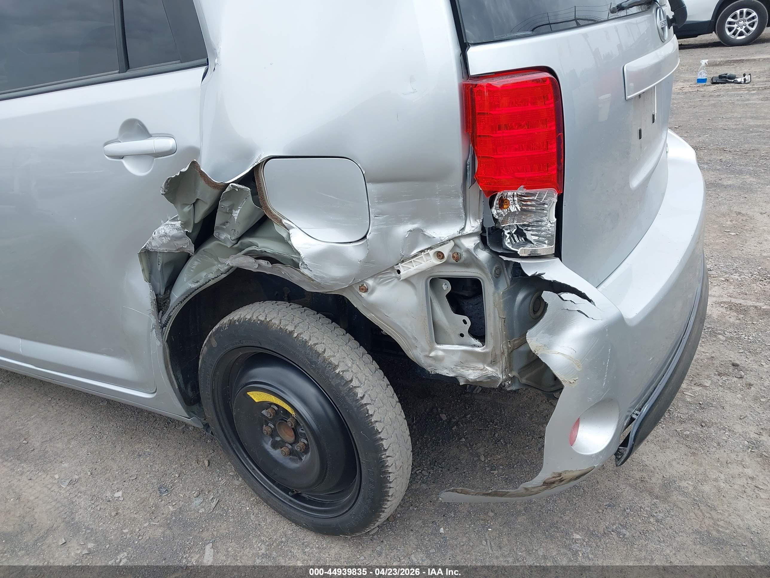 SCION XB image 6