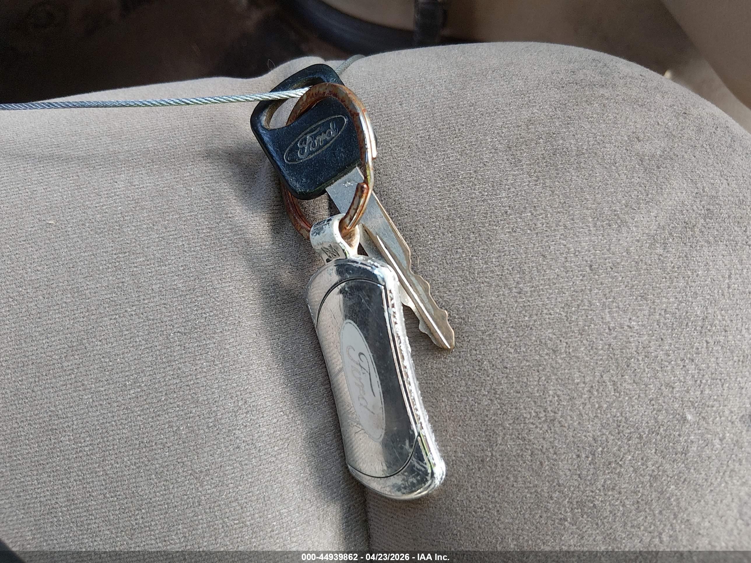 FORD E-350 image 11