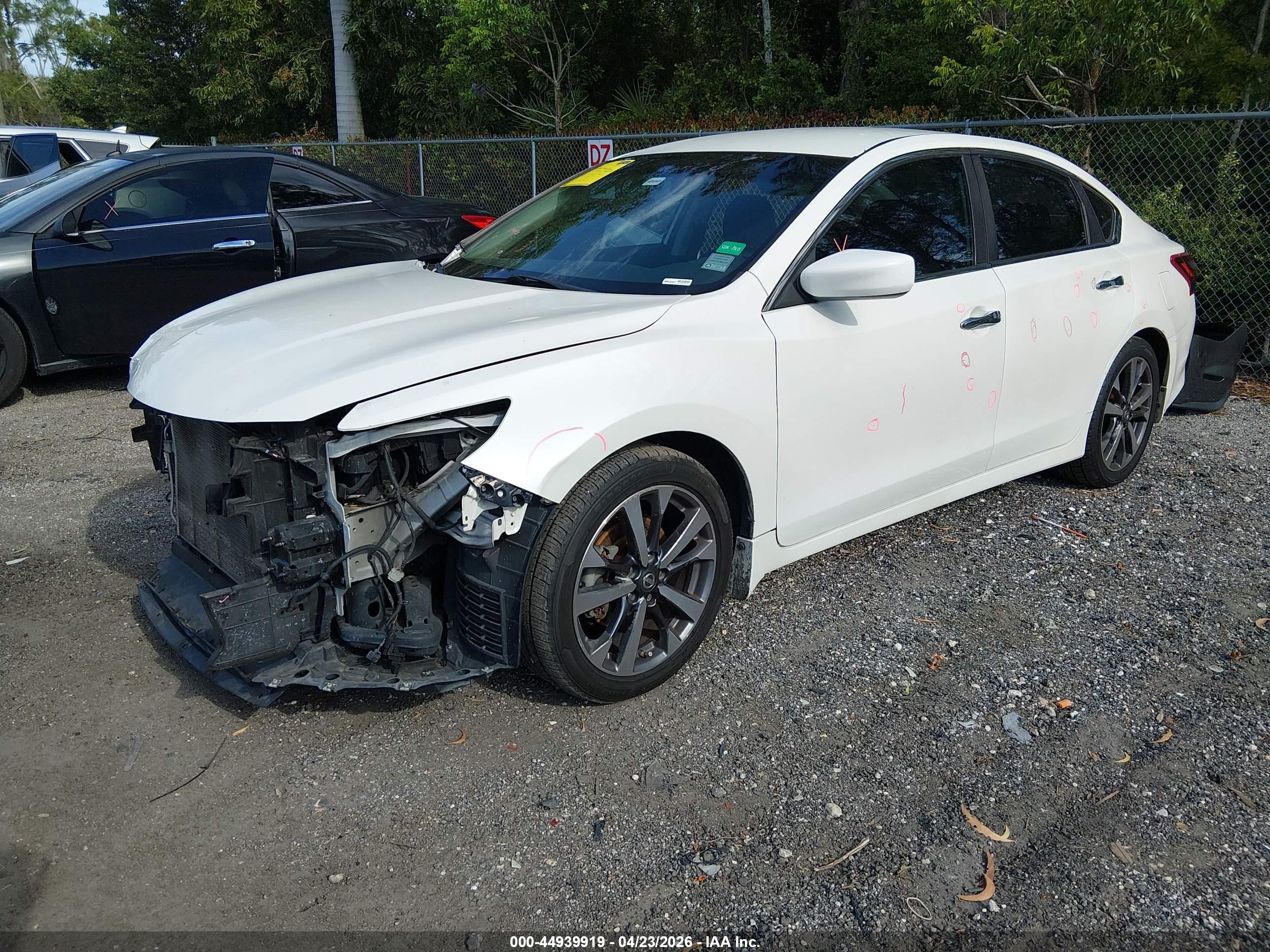 NISSAN ALTIMA image 2