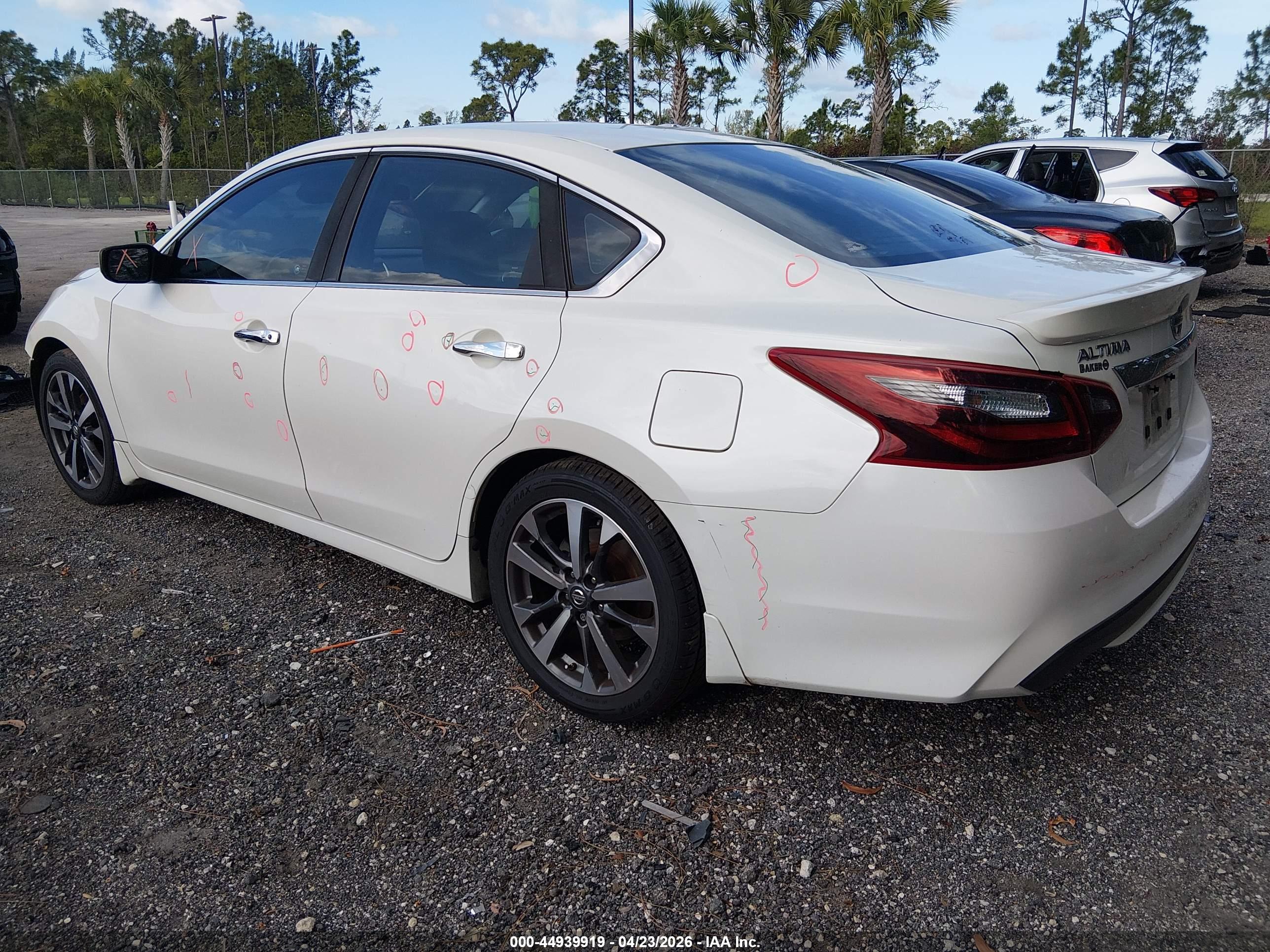 NISSAN ALTIMA image 3
