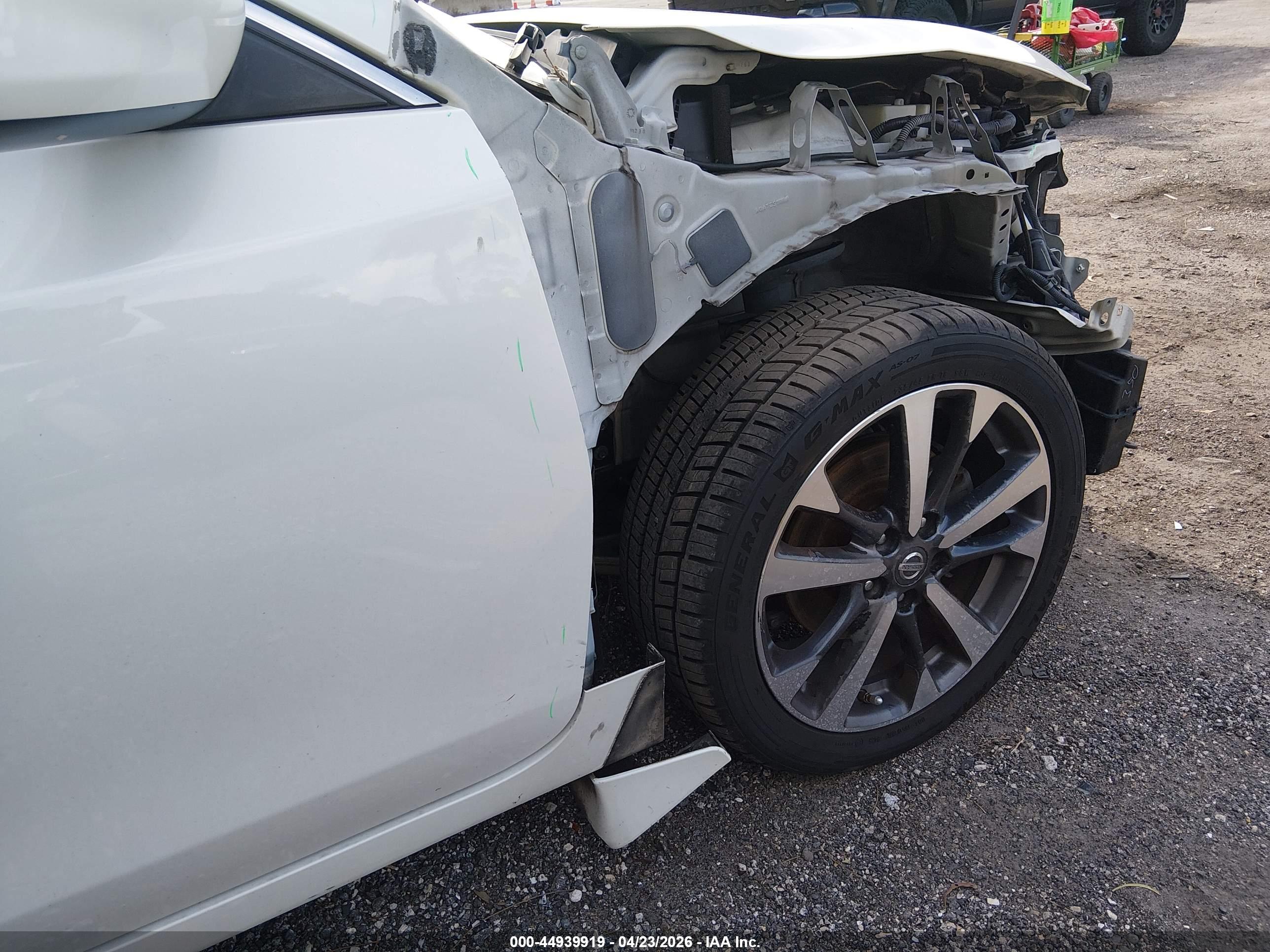 NISSAN ALTIMA image 6