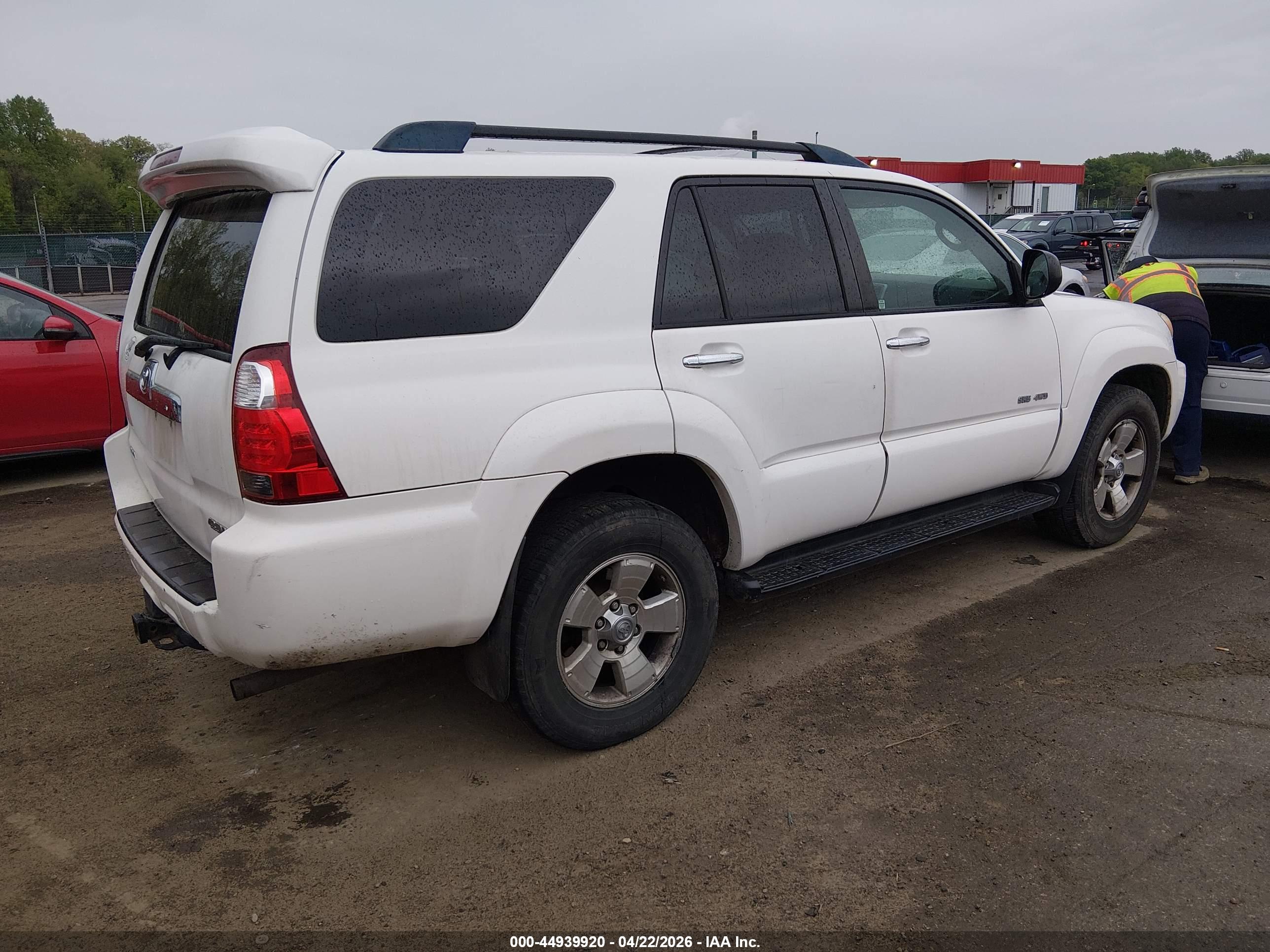 TOYOTA 4RUNNER image 4