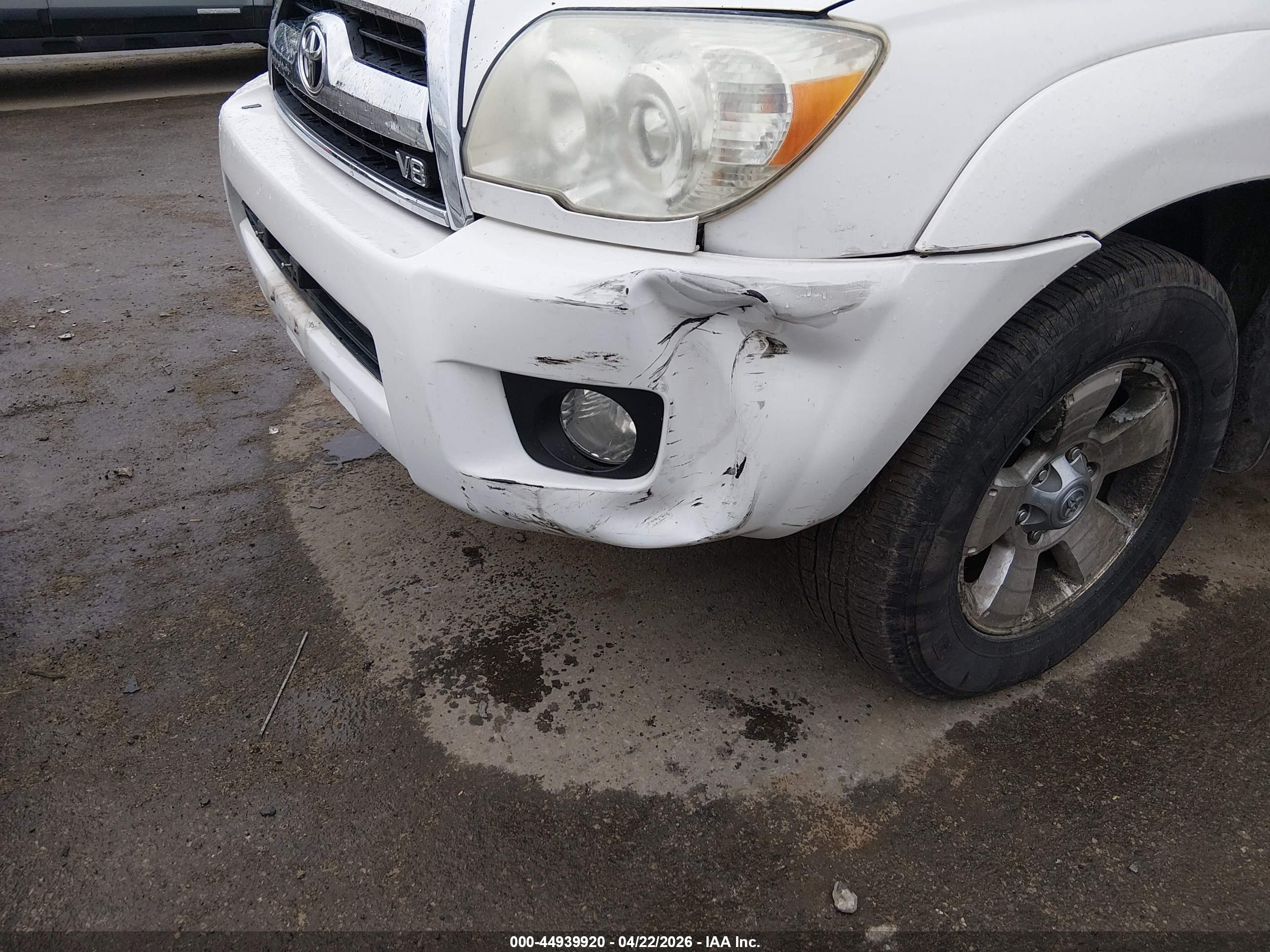 TOYOTA 4RUNNER image 6