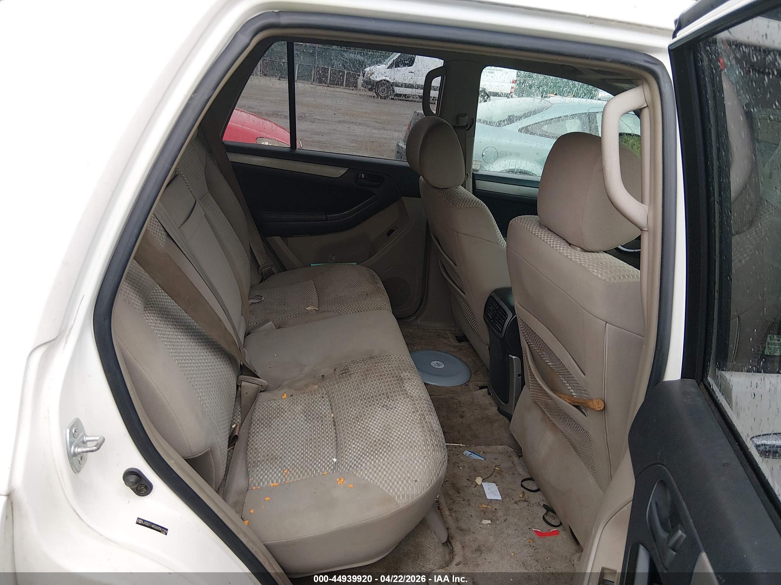 TOYOTA 4RUNNER image 8
