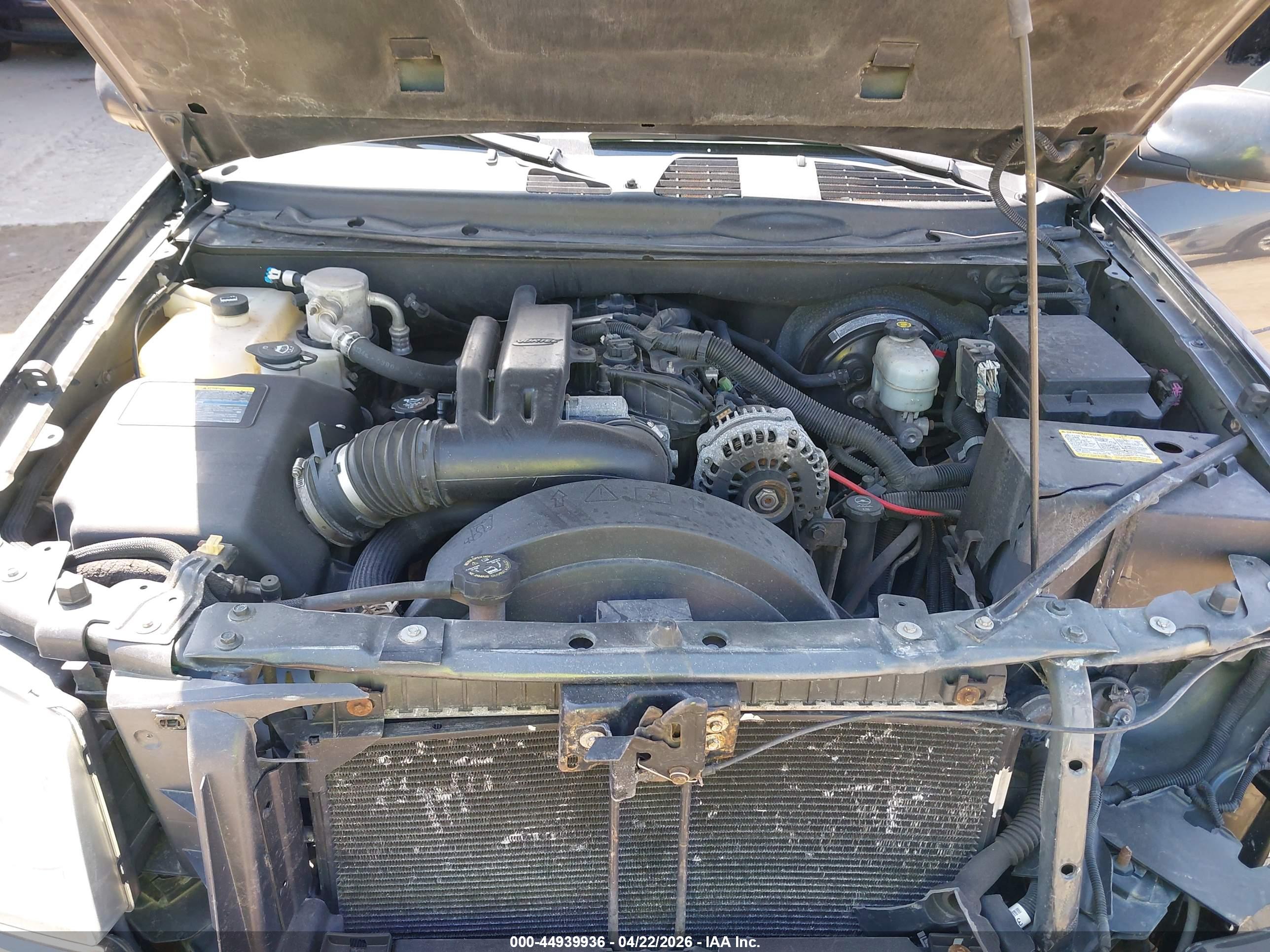 GMC ENVOY image 10