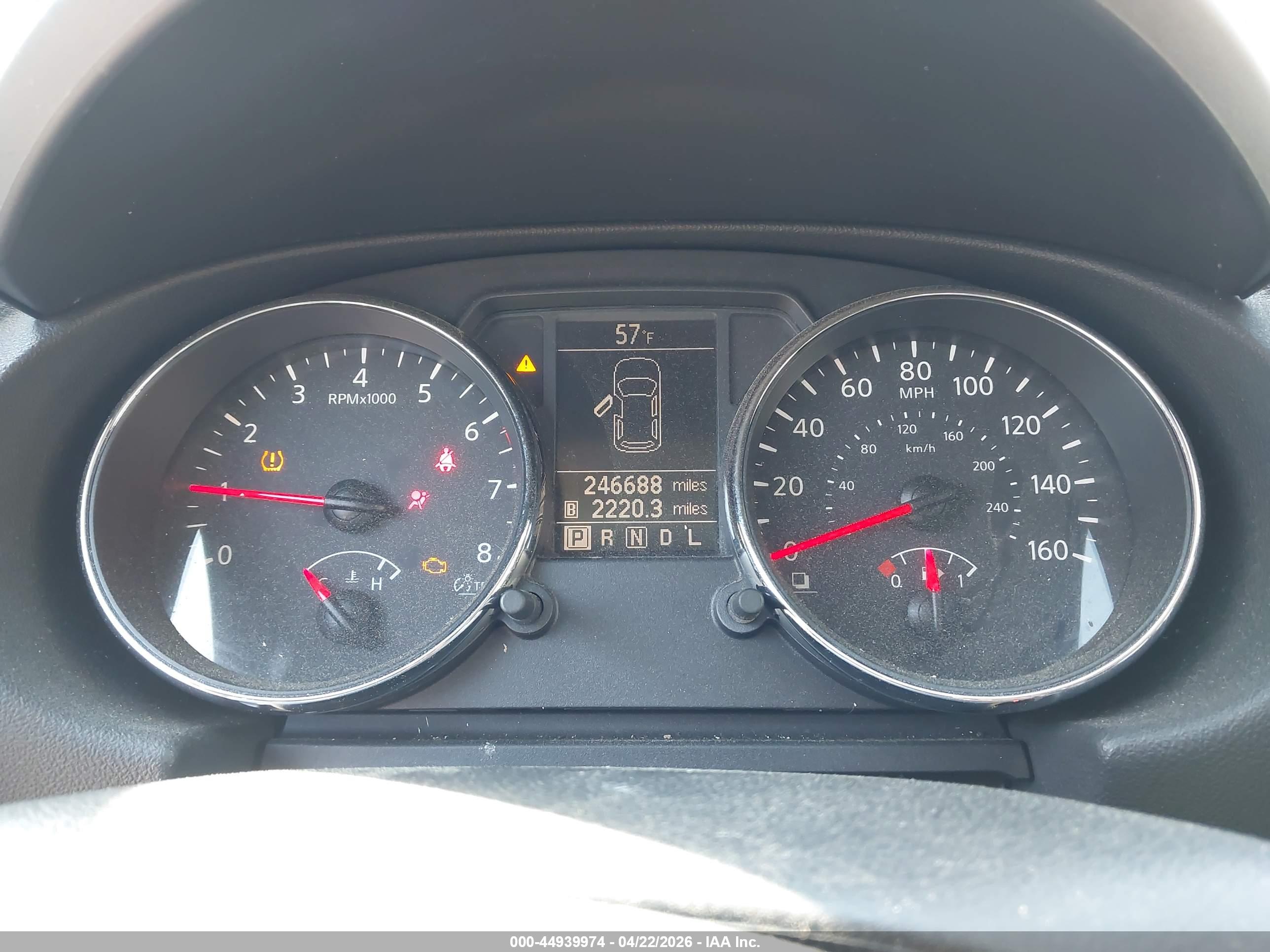 NISSAN ROGUE image 7