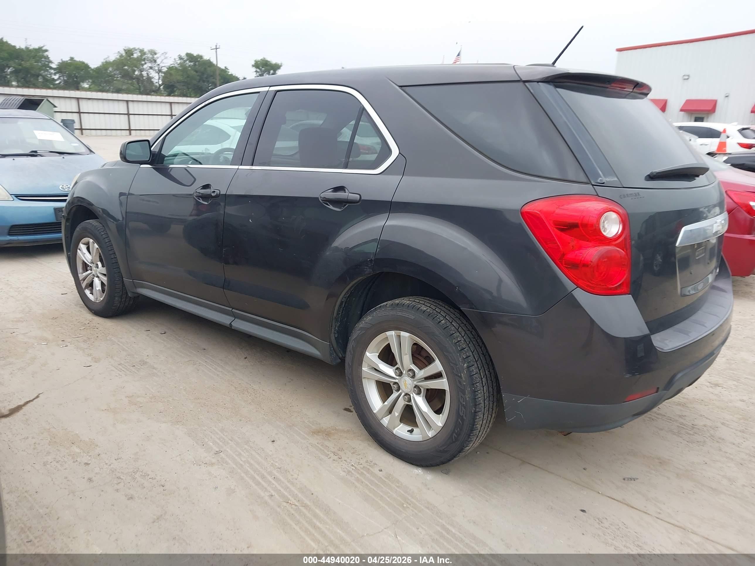 CHEVROLET EQUINOX image 3