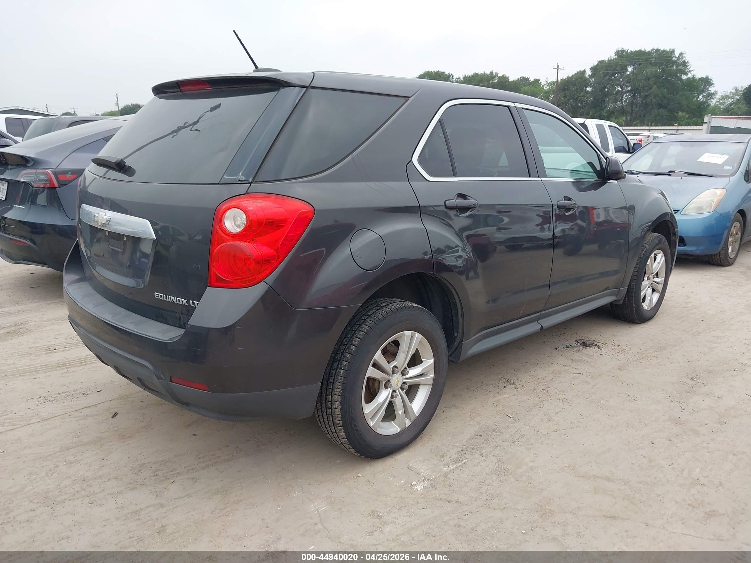 CHEVROLET EQUINOX image 4