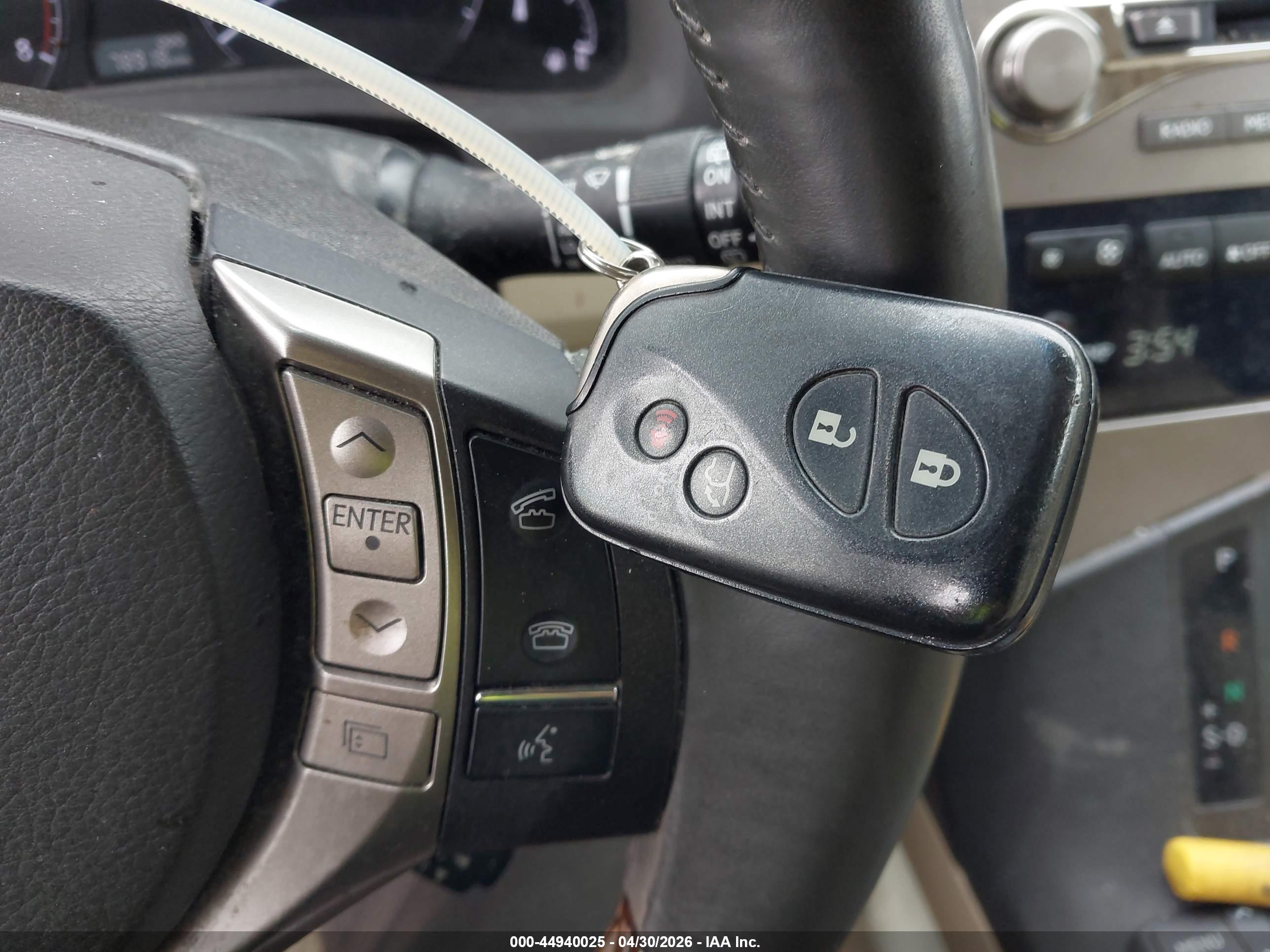 LEXUS RX image 11