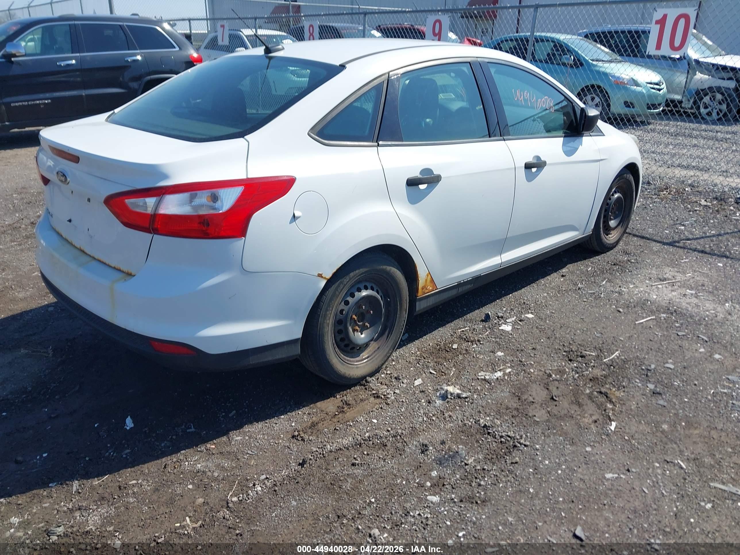 FORD FOCUS image 4