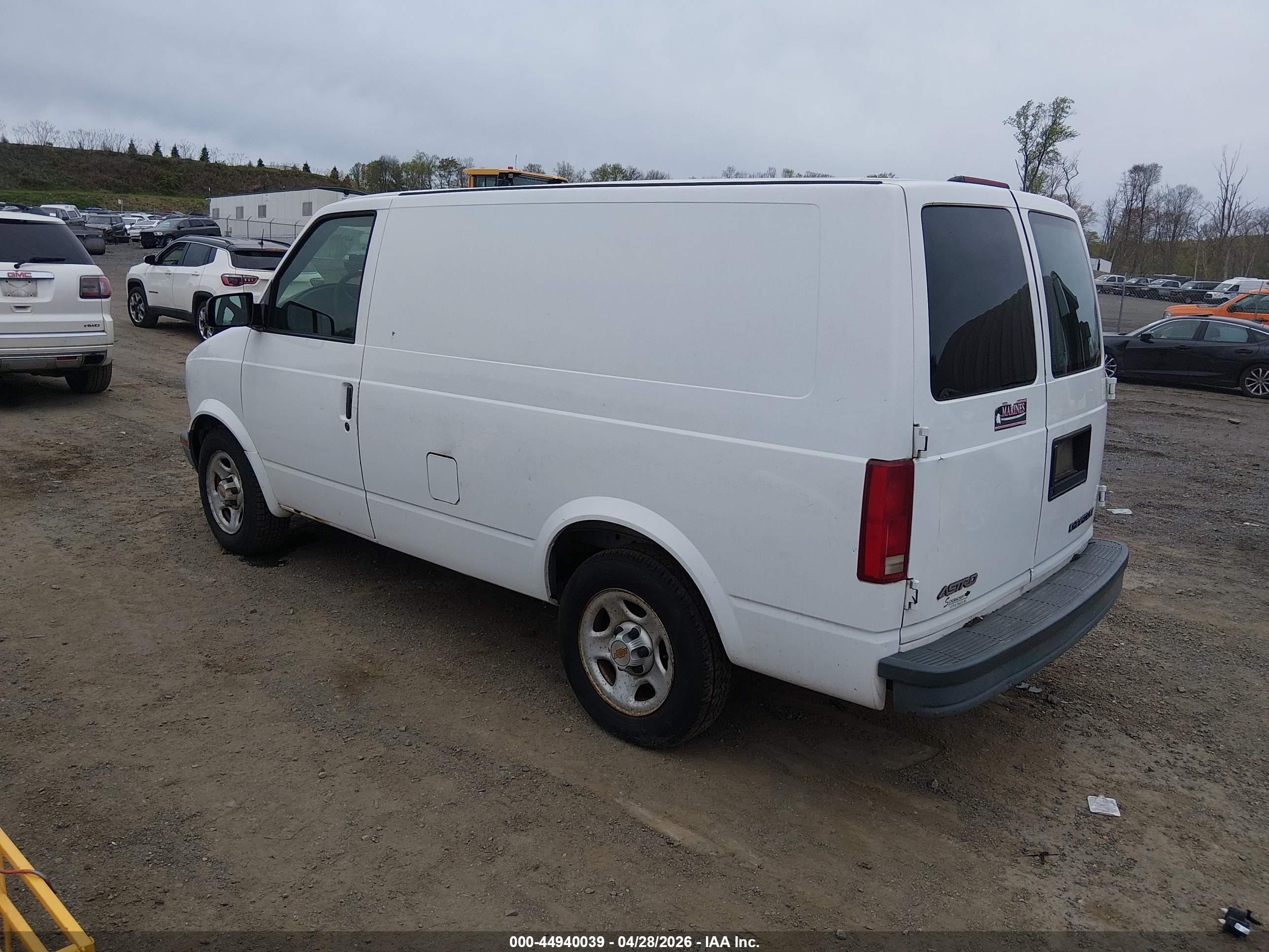 CHEVROLET ASTRO image 3