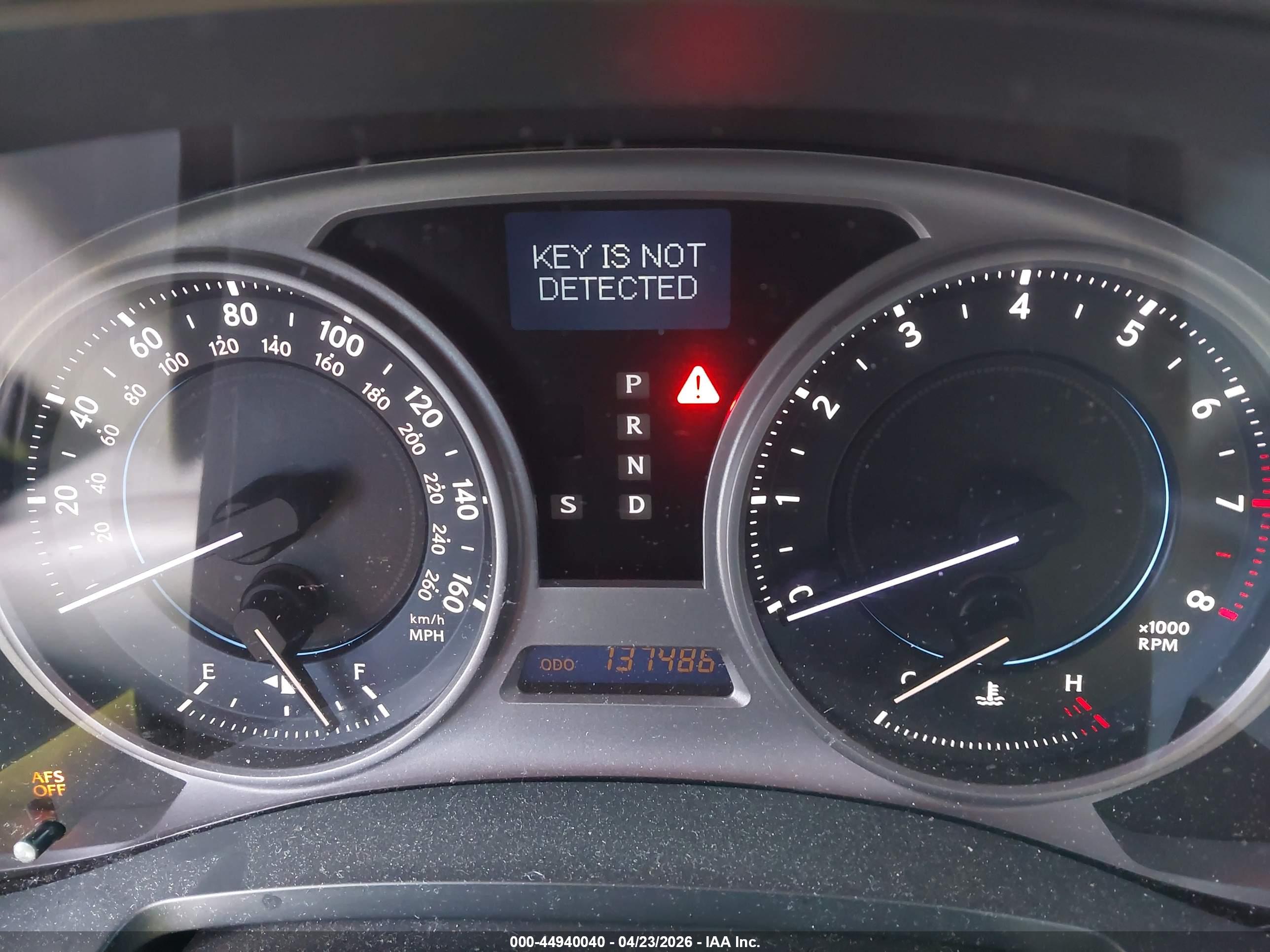 LEXUS IS image 7
