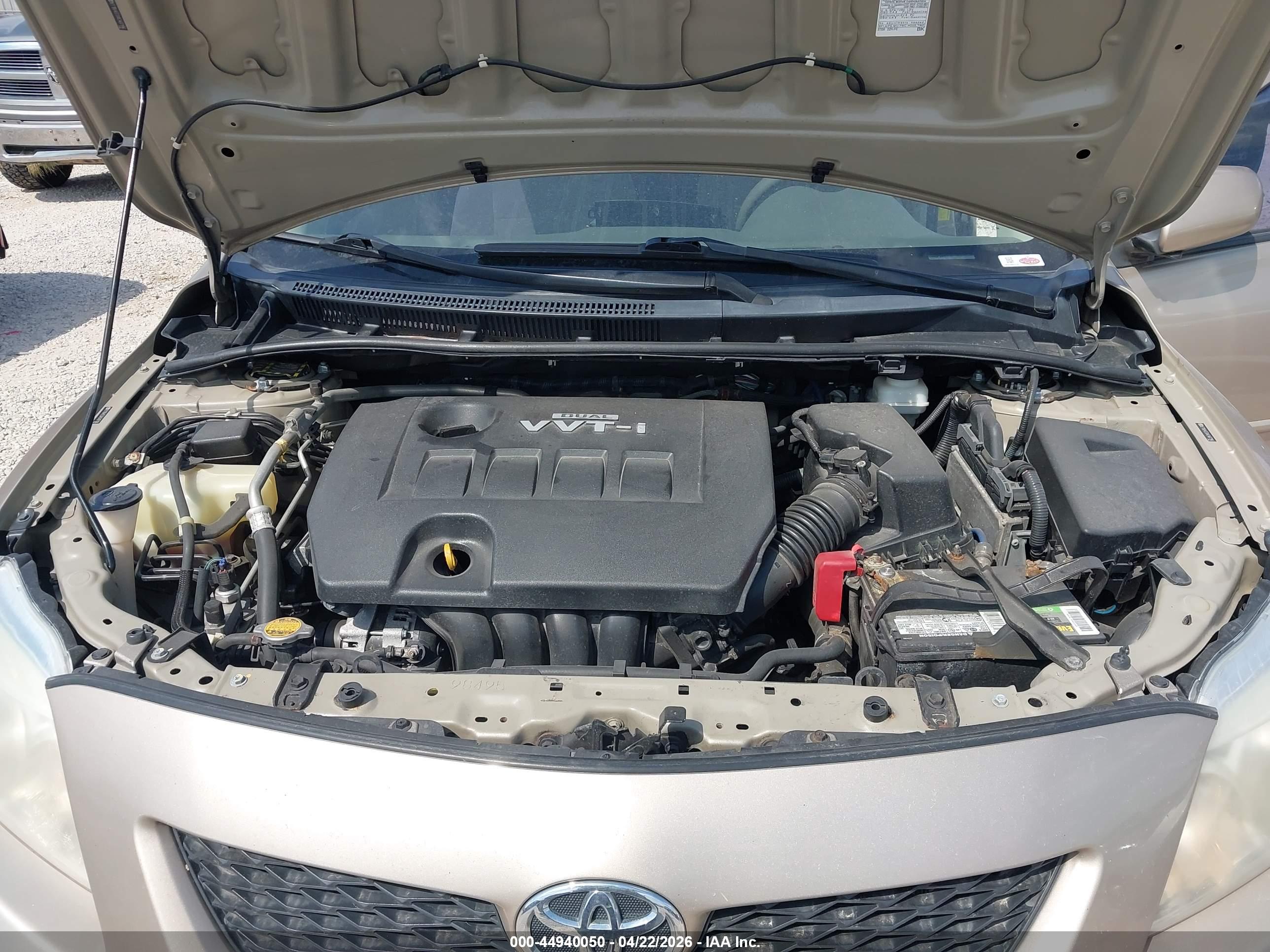 TOYOTA COROLLA image 10