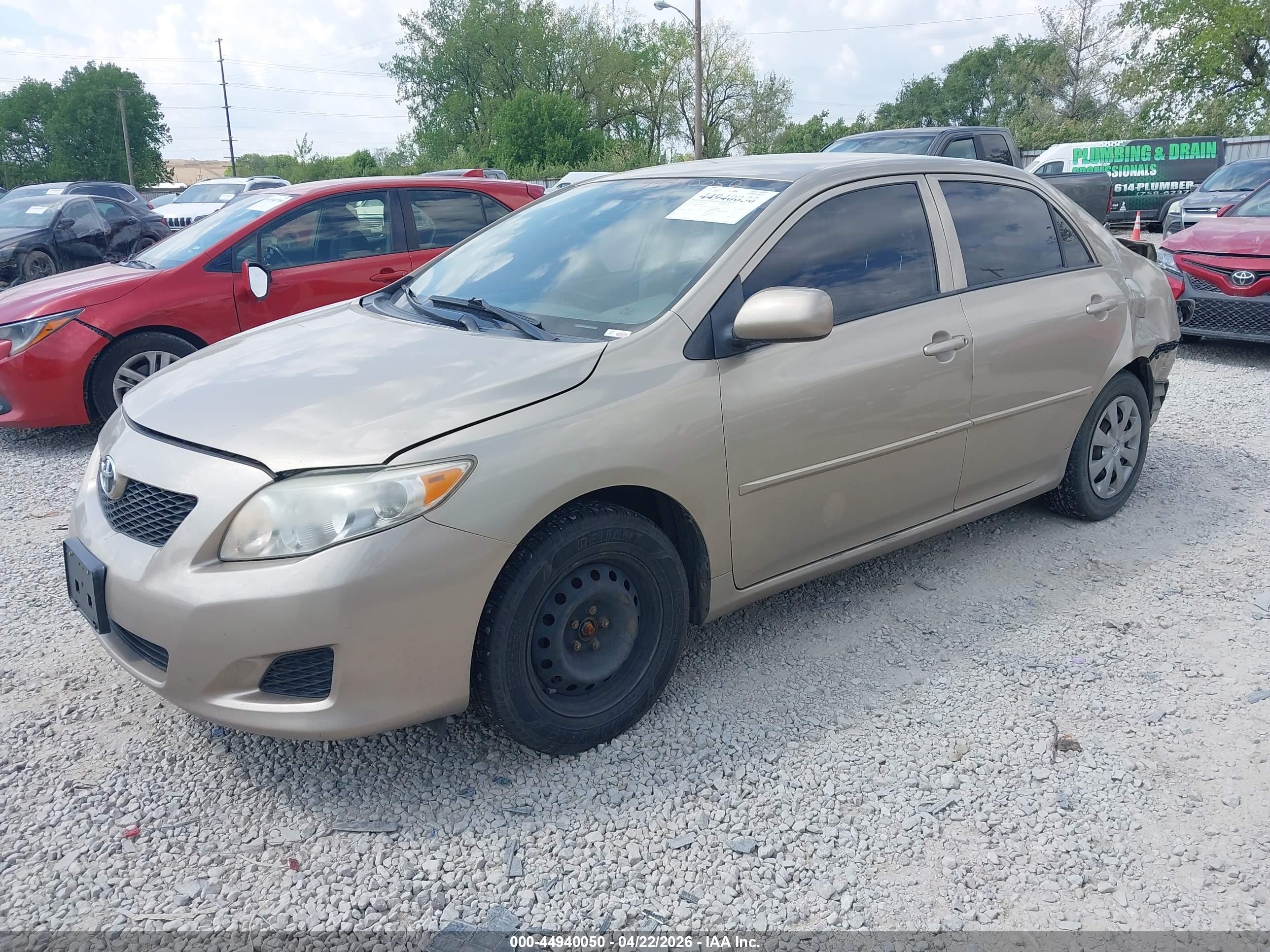 TOYOTA COROLLA image 2